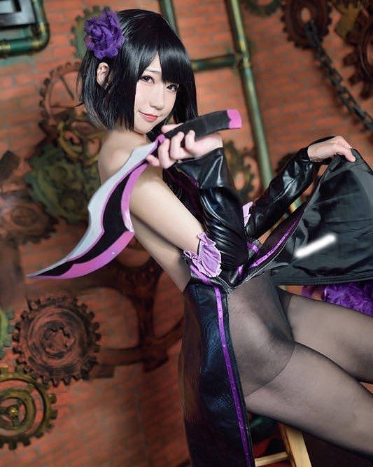 Nagesa魔物喵 猎肠者Cosplay黑丝美腿_第1集