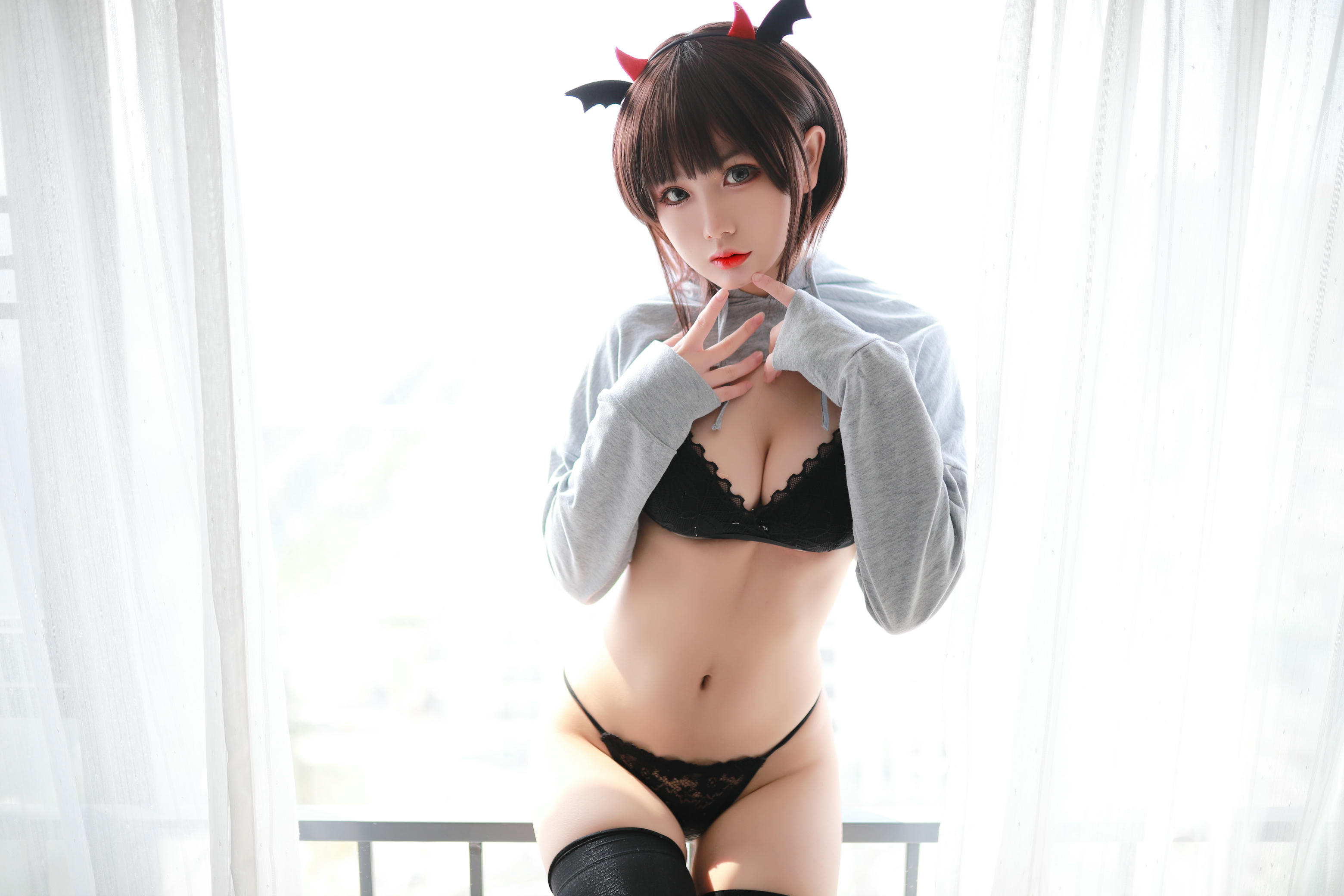 您的蛋蛋 NO.014 开胸卫衣 [38P-245MB]_第1集