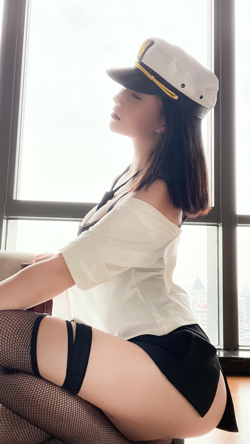 年年 NO.037 涩女警 [82P 255.96 MB]_第1集