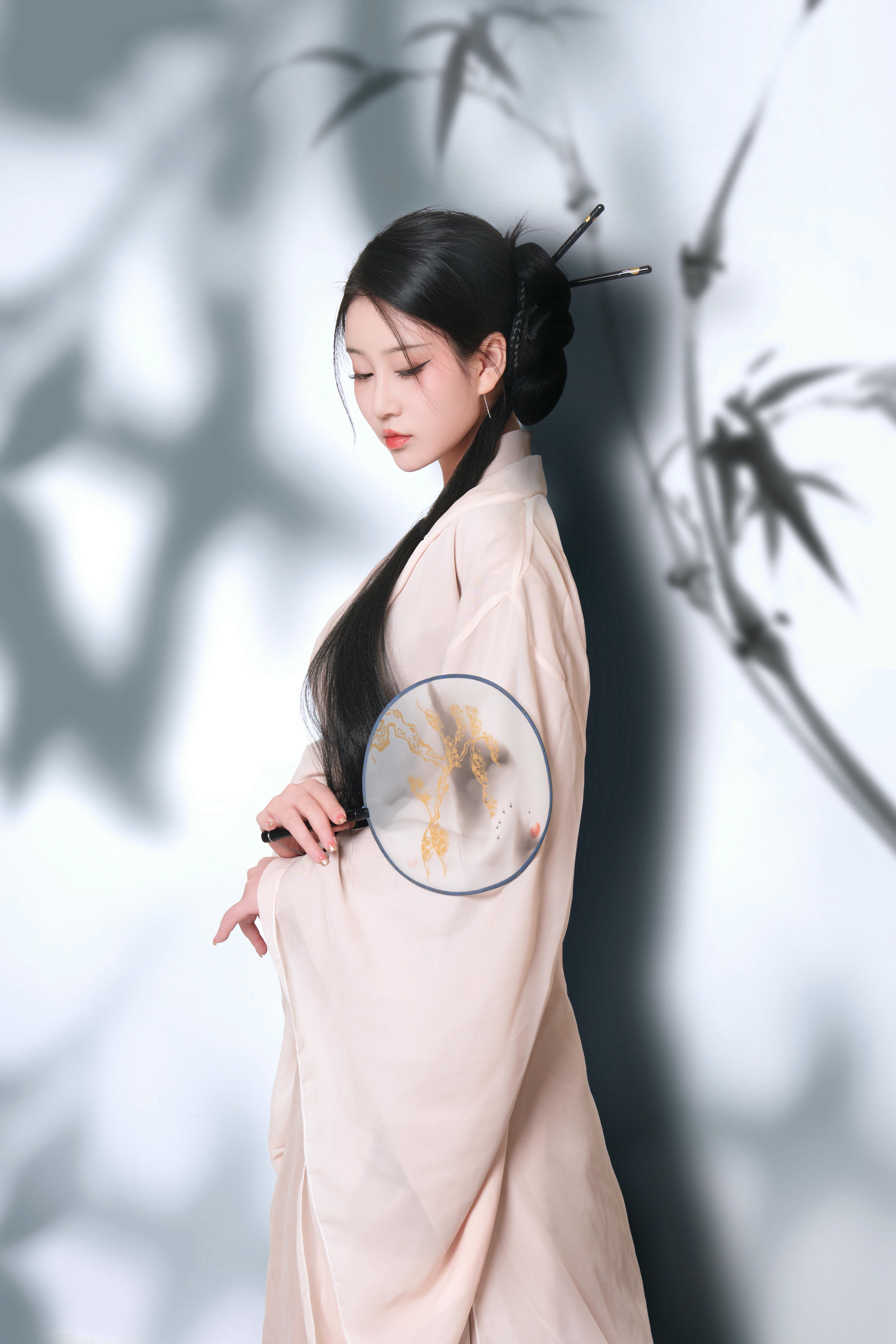 年年 NO.047 青丝 [20P 139MB]_第1集
