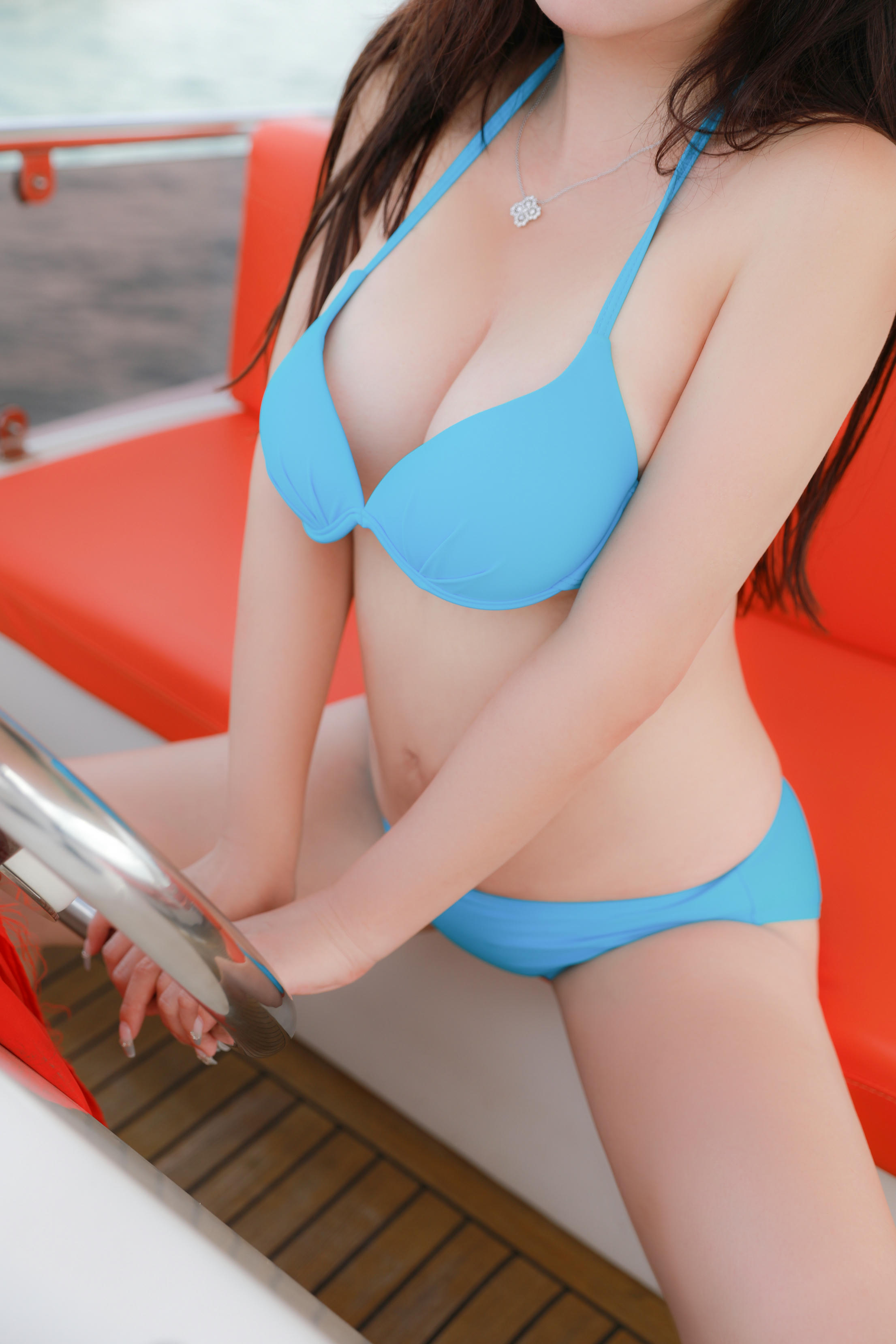 小薯条nienie NO.003 内购无水印 7898 户外游艇 [87P-1.04G]_第4集