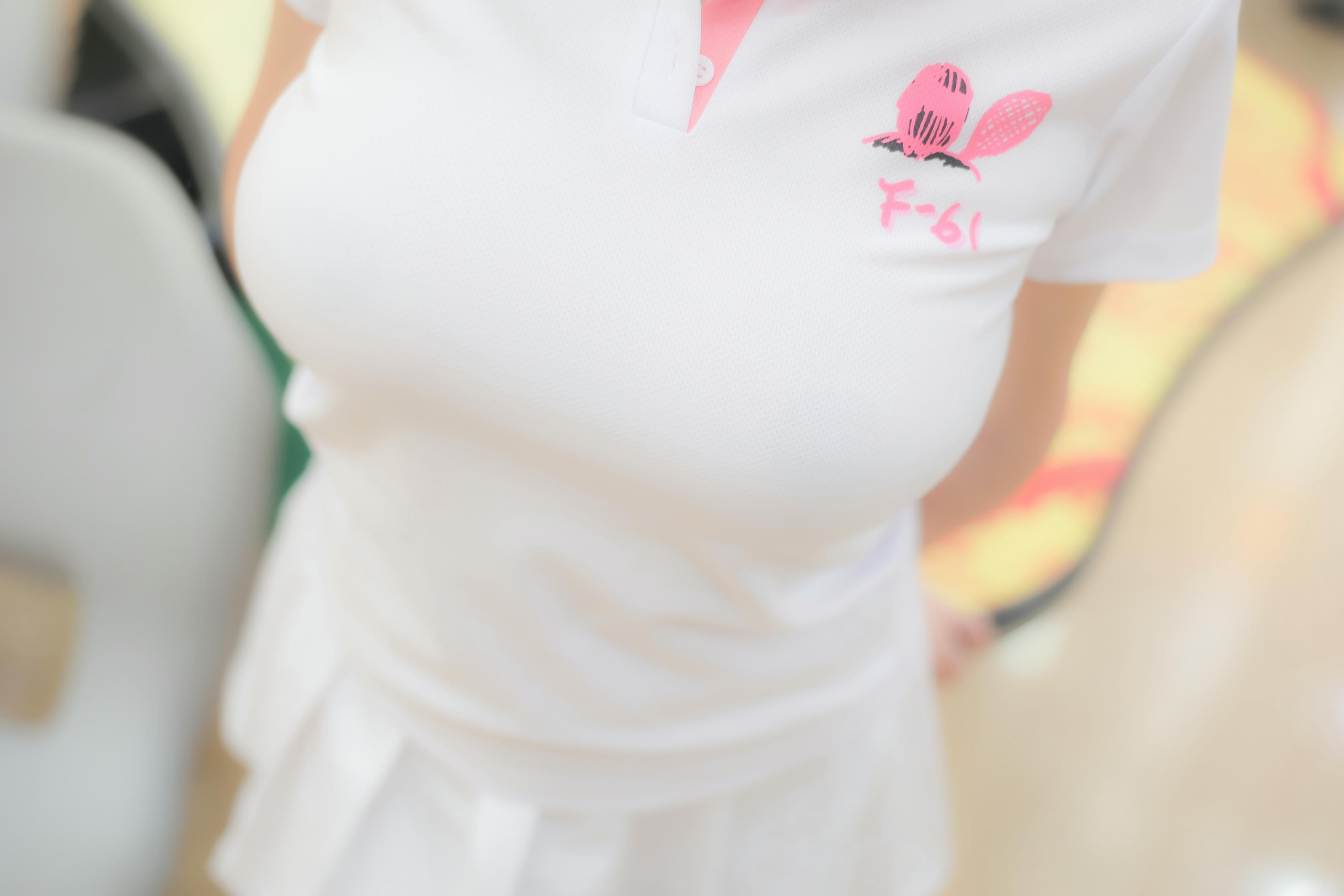 小薯条nienie NO.006 内购无水印 8118 保龄球馆露出 [80P 1.03 GB]_第1集