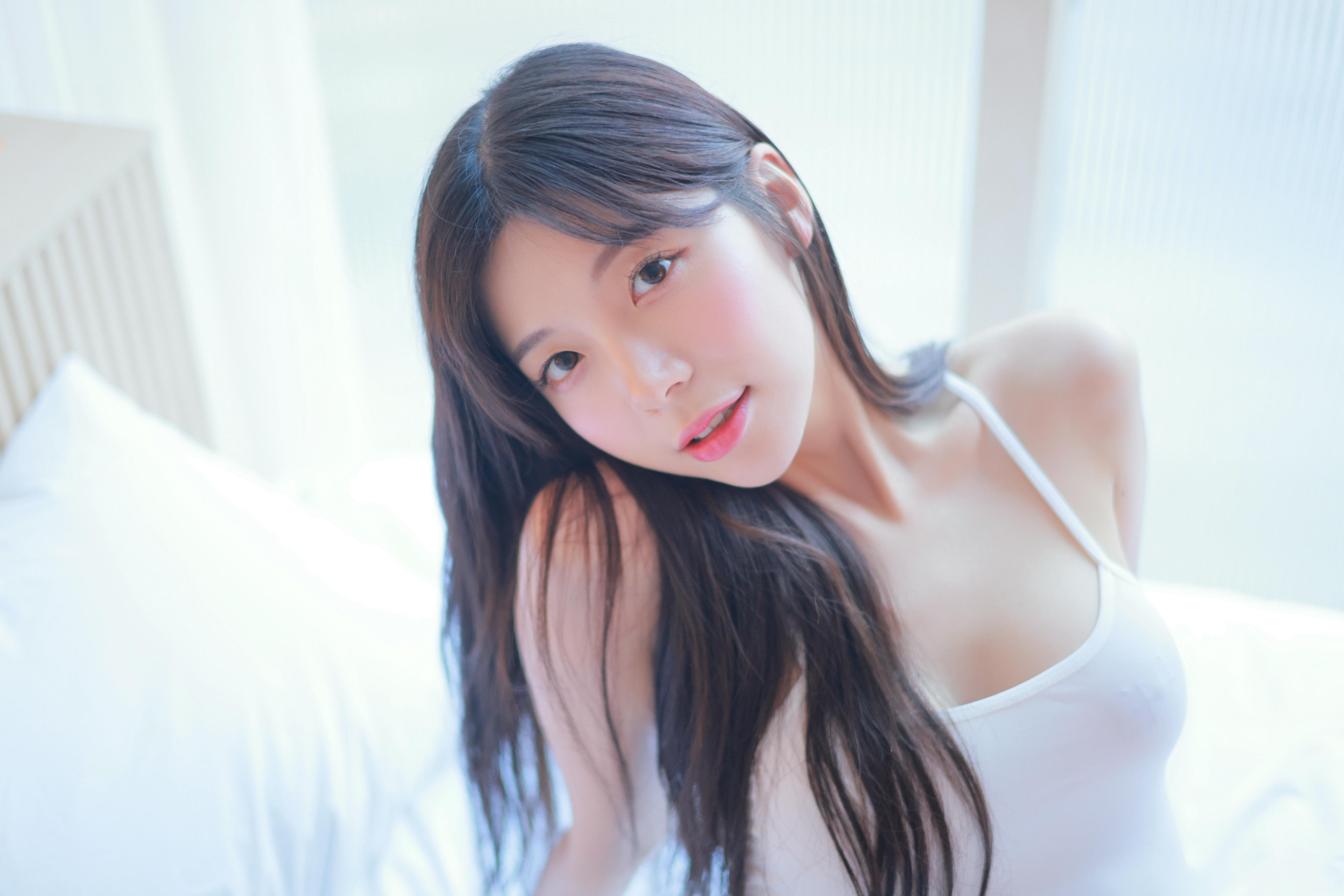 韩国美女-Patreon NO.038 leeesovely (李素英) 2023四月刊 04 [79P+11V／3.77GB]_第1集