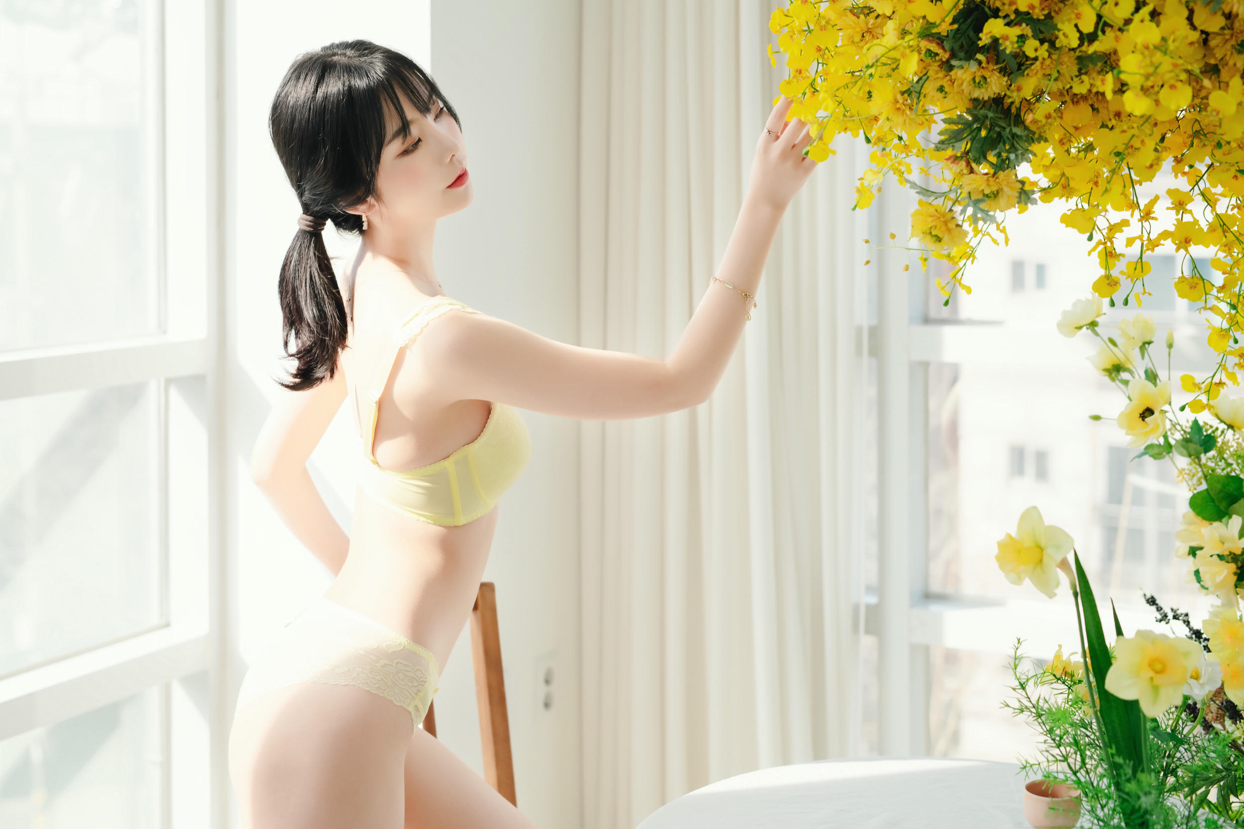 韩国美女-Patreon NO.046 Yuna (유나) 2022_03 Flowers [26P-127MB]_第1集