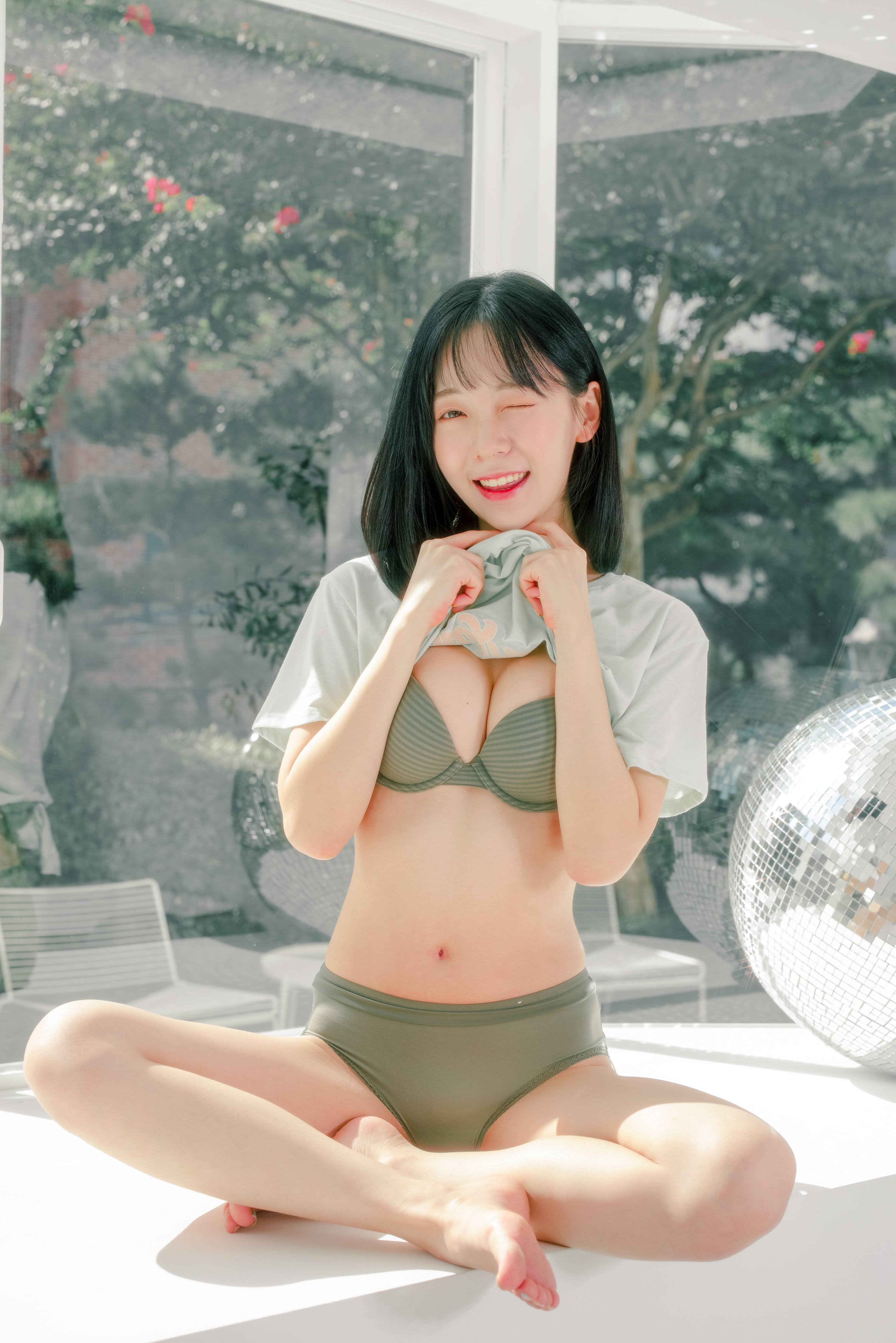 韩国美女-Patreon NO.053 Sovely Happy Birthday OCTOBER.18[170P+1V／154MB]_第1集