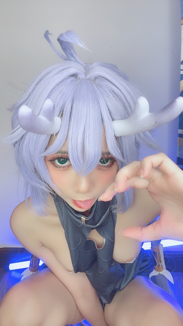 越南coser-PoppaChan NO.010 Bailu[155P-12V-457.8M]_第7集