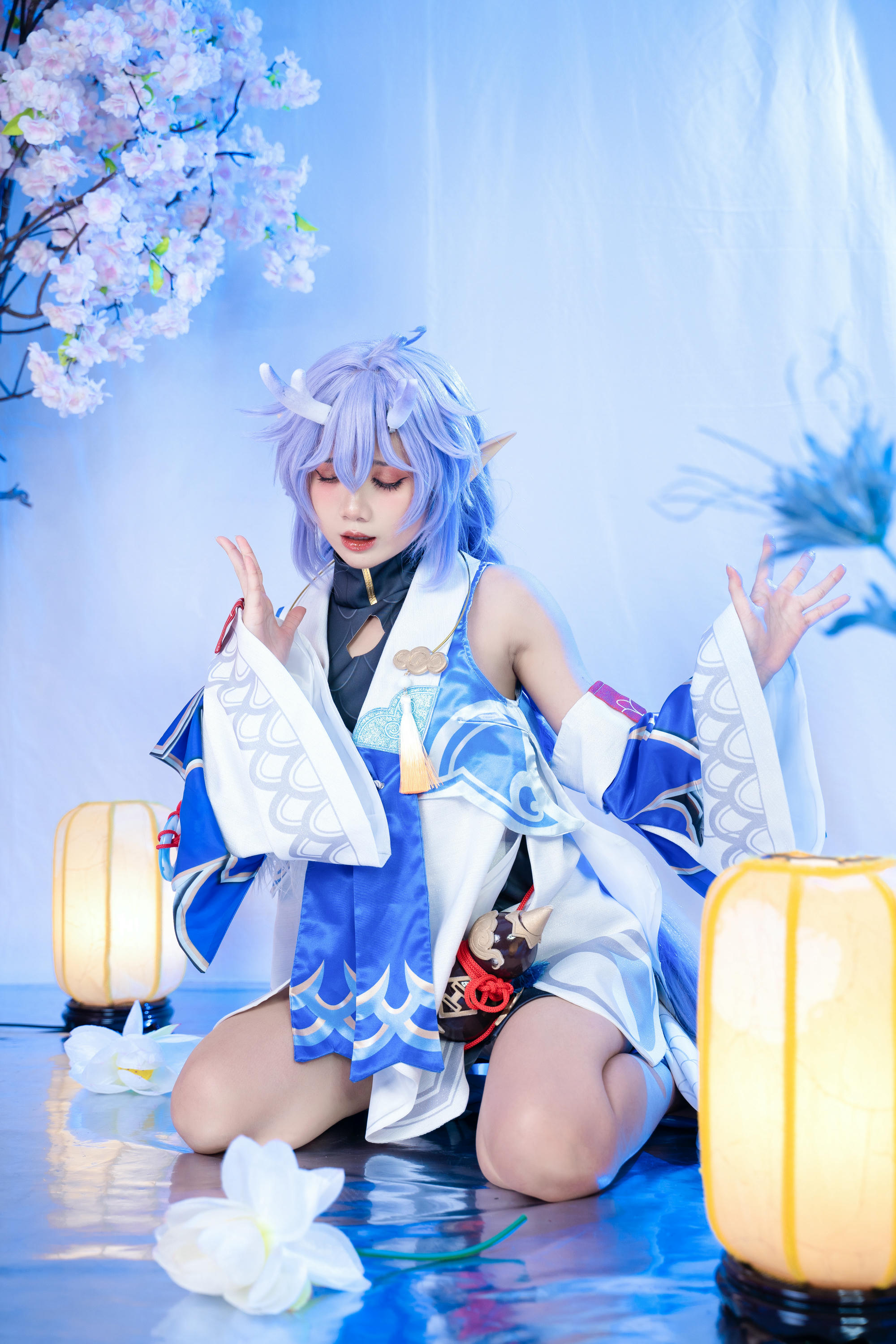 越南coser-PoppaChan NO.010 Bailu[155P-12V-457.8M]_第1集