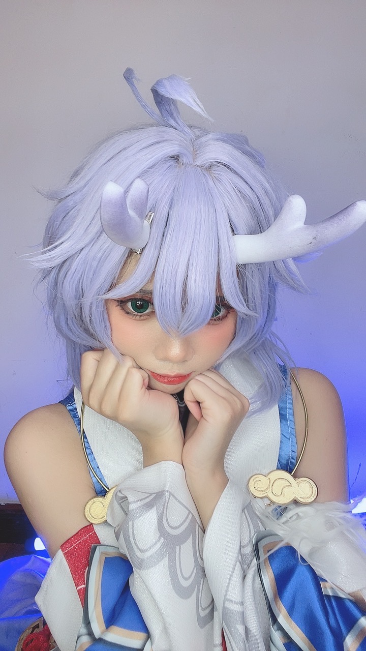 越南coser-PoppaChan NO.010 Bailu[155P-12V-457.8M]_第4集