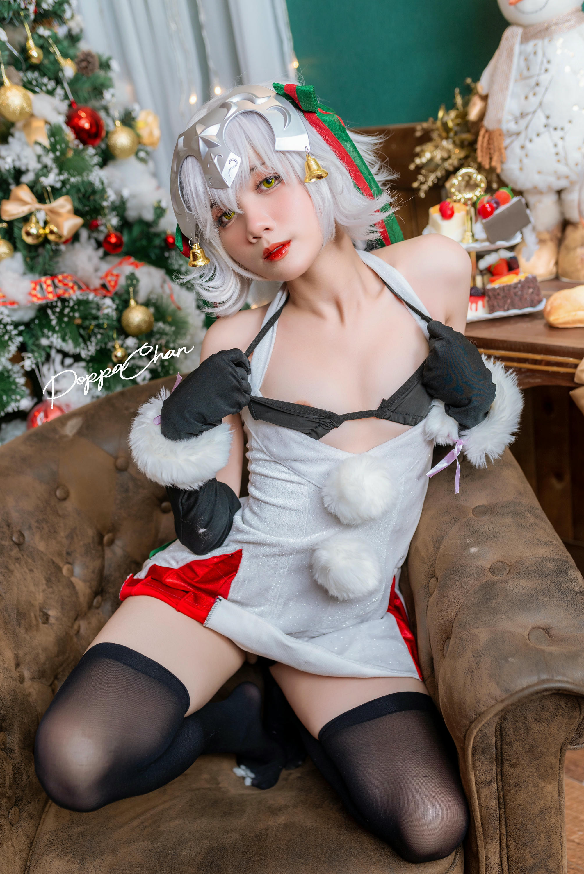 越南coser-PoppaChan NO.018 Jeanne D'arc Alter Santa Lily (NSFW -Sexy and Lewd content) [26P+4V／139MB]_第2集