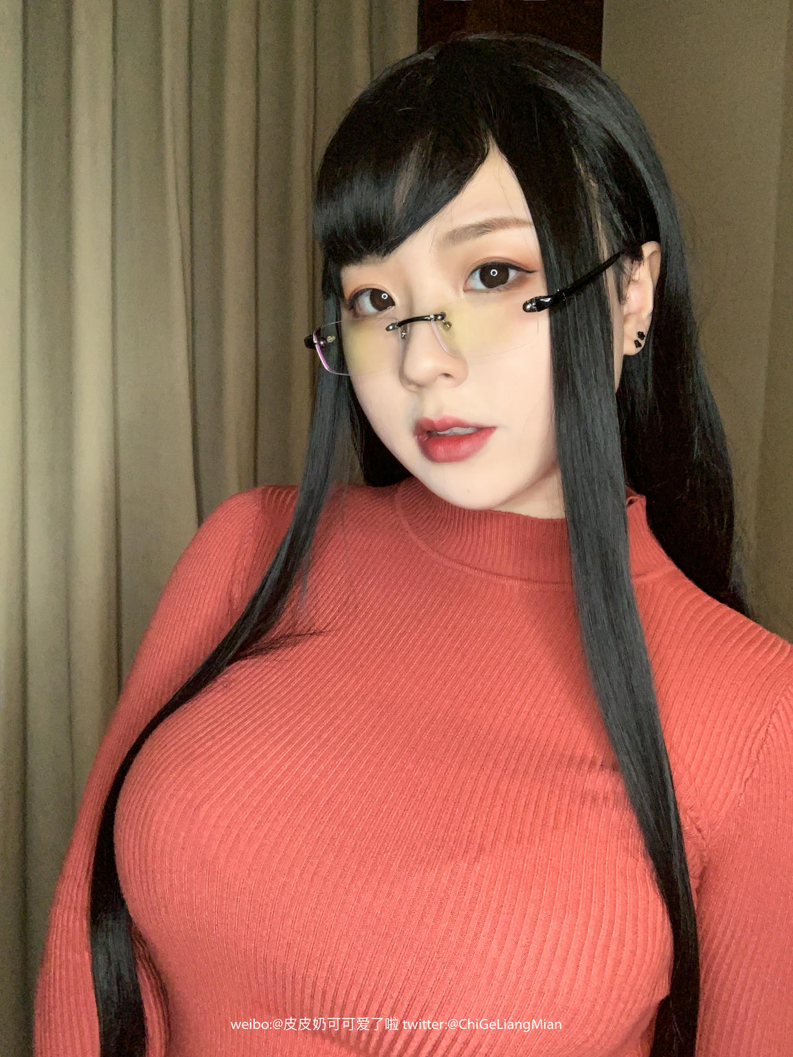 皮皮奶可可爱了啦 NO.012 红色OL [70P3V-381MB]_第3集