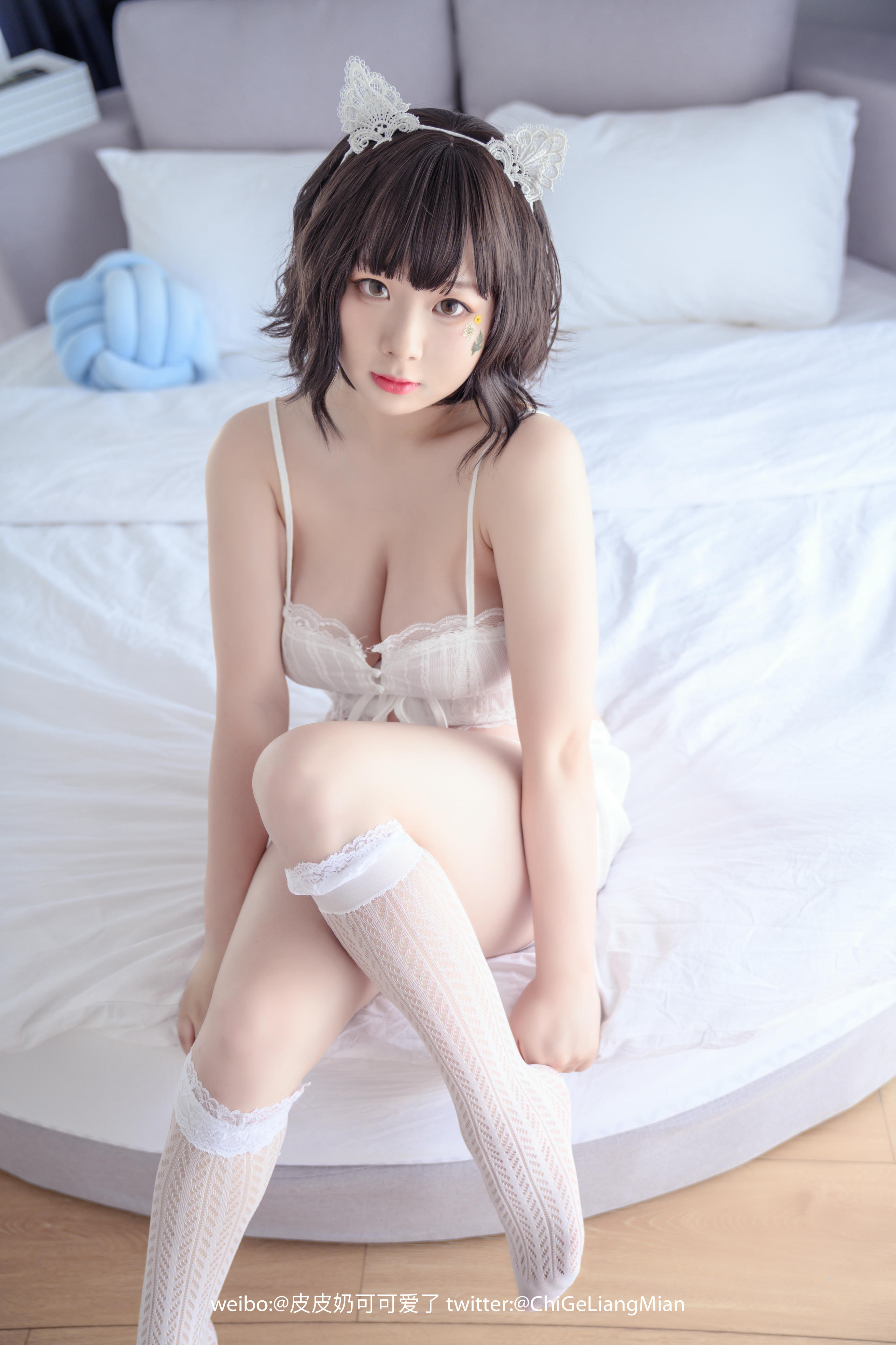 皮皮奶可可爱了啦 NO.015 白睡衣 [57P-798MB]_第3集