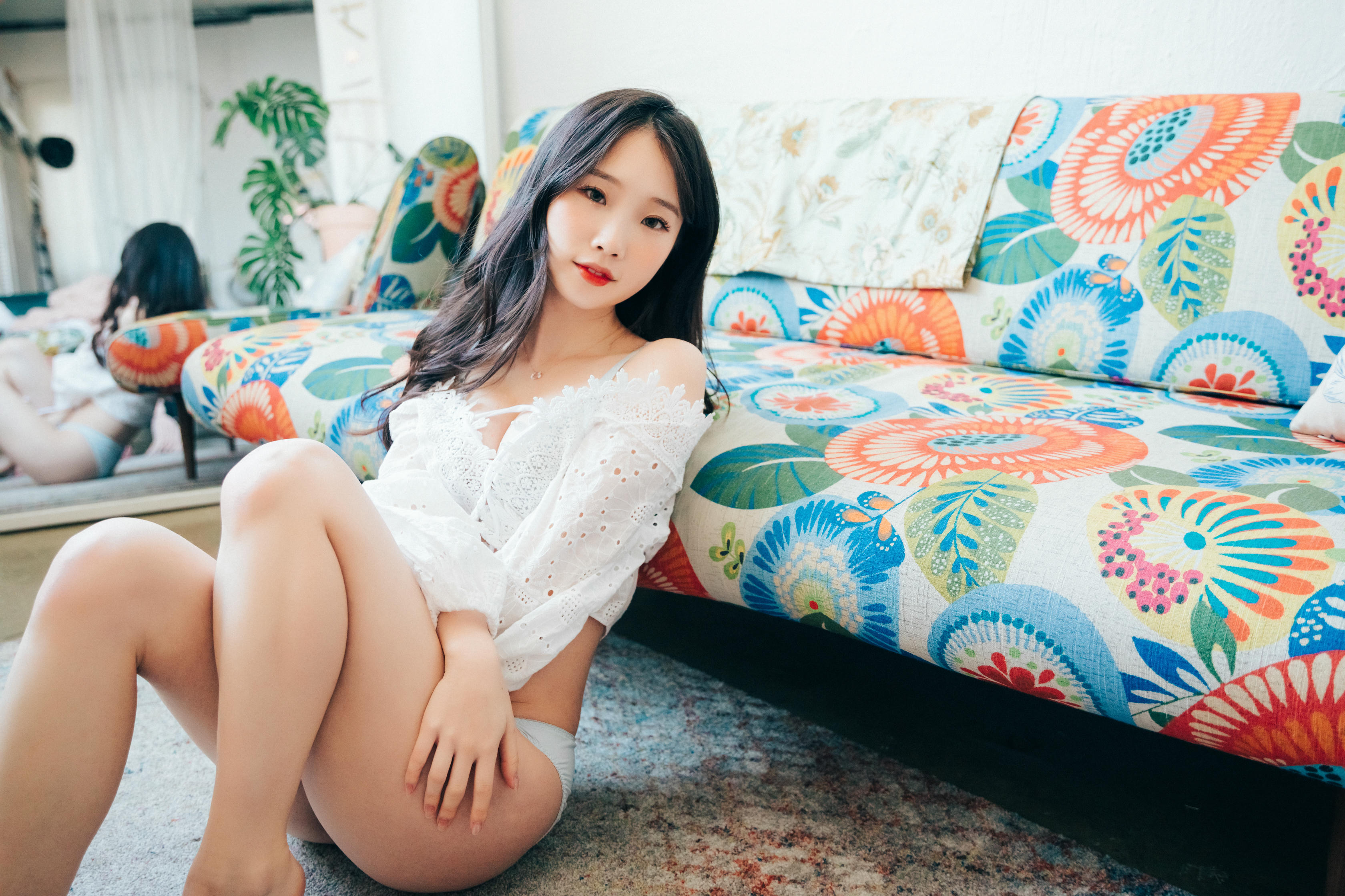 韩国清纯美女-Pureding (퓨딩) NO.003 Loozy Behind [62P-0.99GB]_第1集