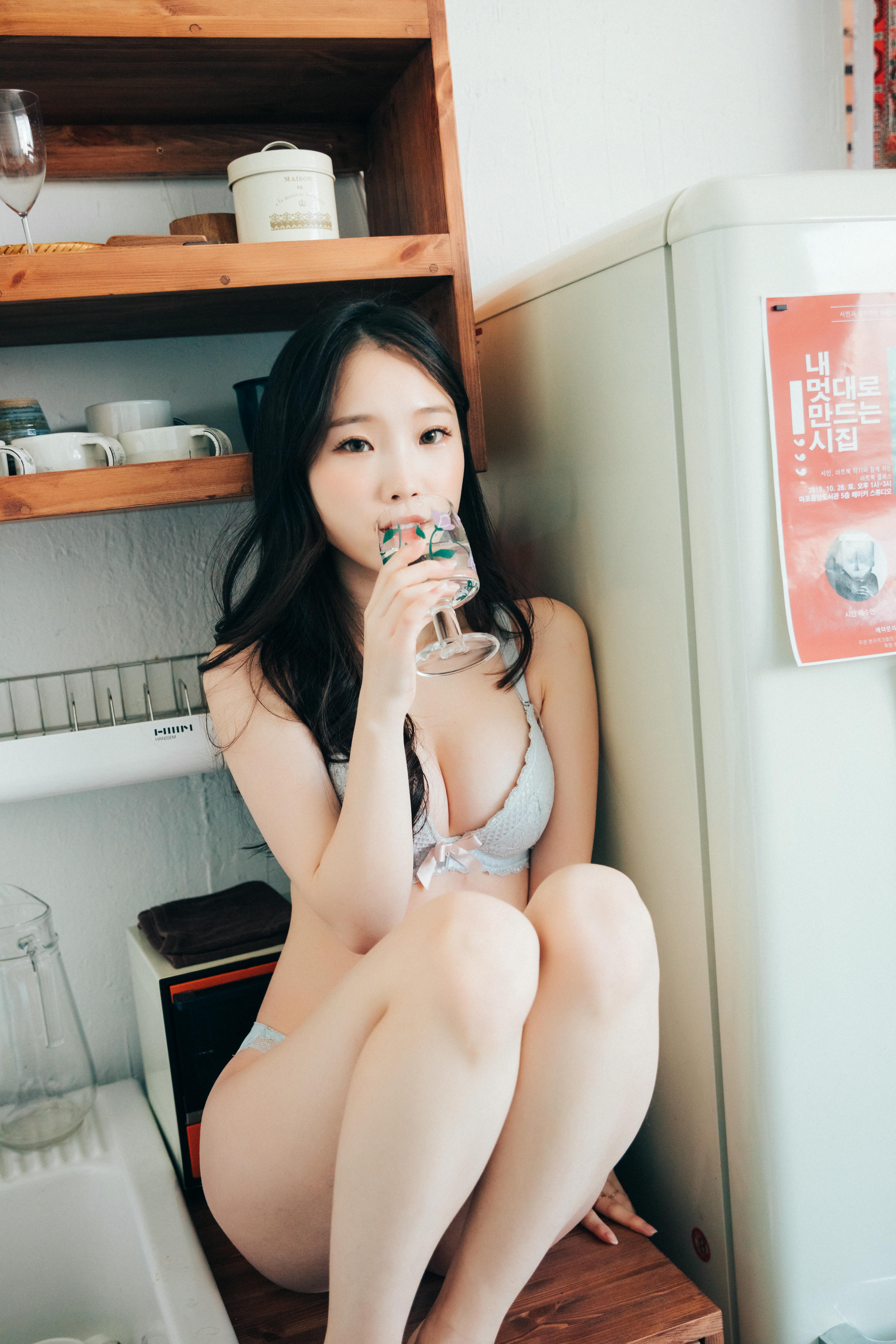 韩国清纯美女-Pureding (퓨딩) NO.003 Loozy Behind [62P-0.99GB]_第1集