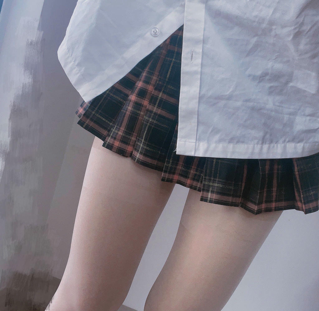 柒柒要乖哦 NO.025 微密图[347P15V350M]_第1集