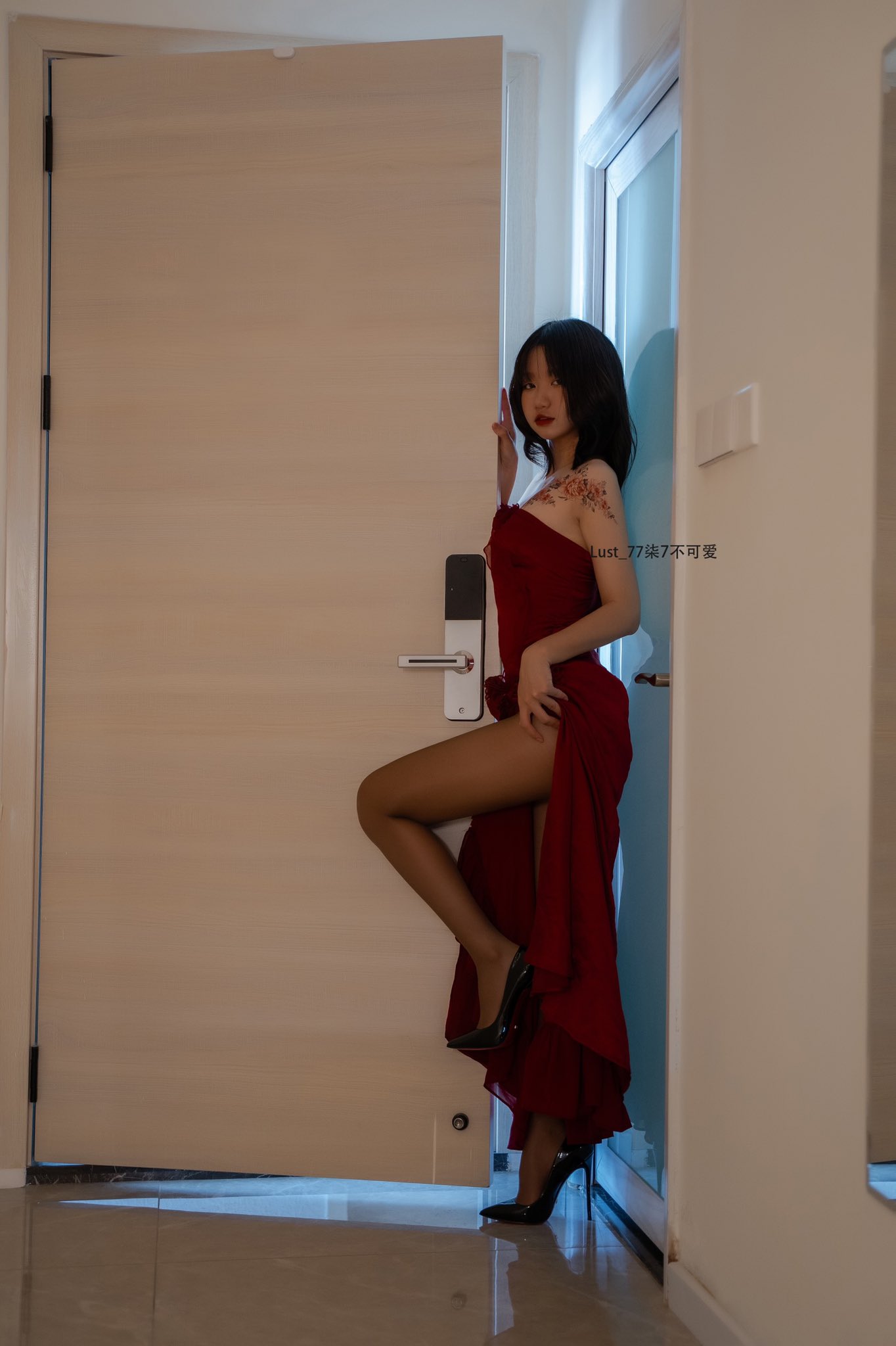 柒柒要乖哦 NO.025 微密图[347P15V350M]_第2集