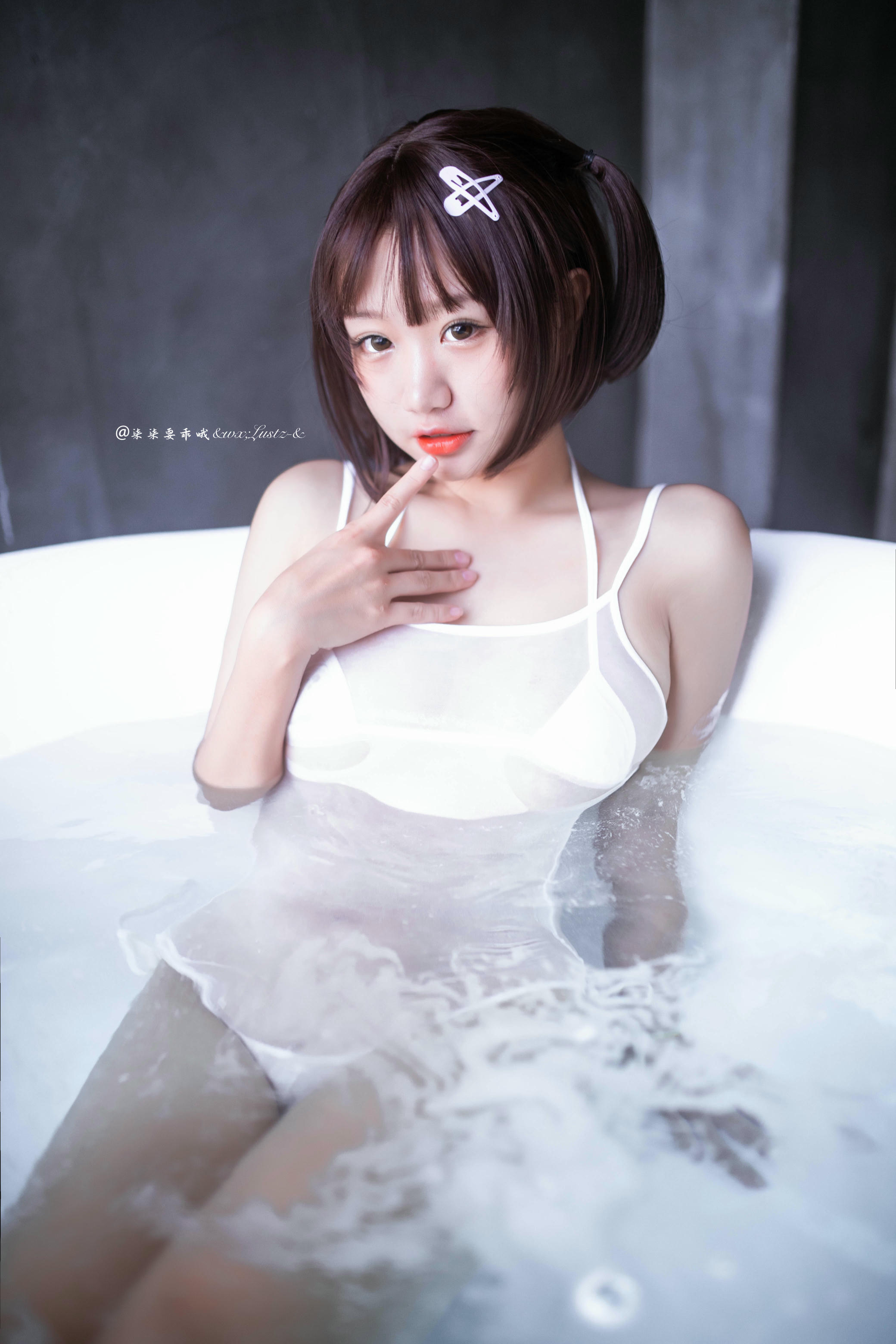 柒柒要乖哦 NO.041 柒柒不可爱 激凸死库水X白色Spa [34P 159MB]_第1集