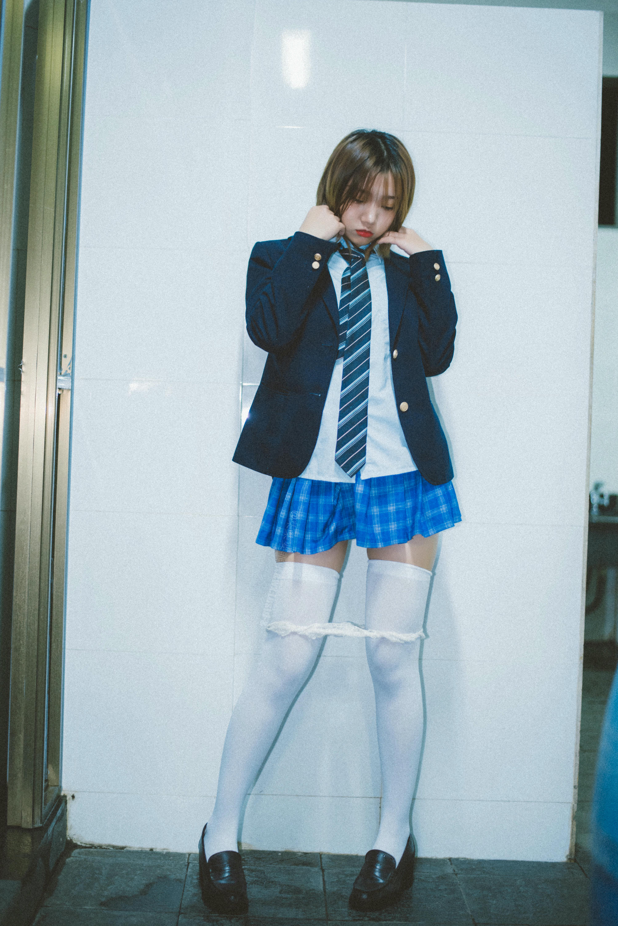 柒柒要乖哦 NO.018 深夜公园JK [36P 400MB]_第1集