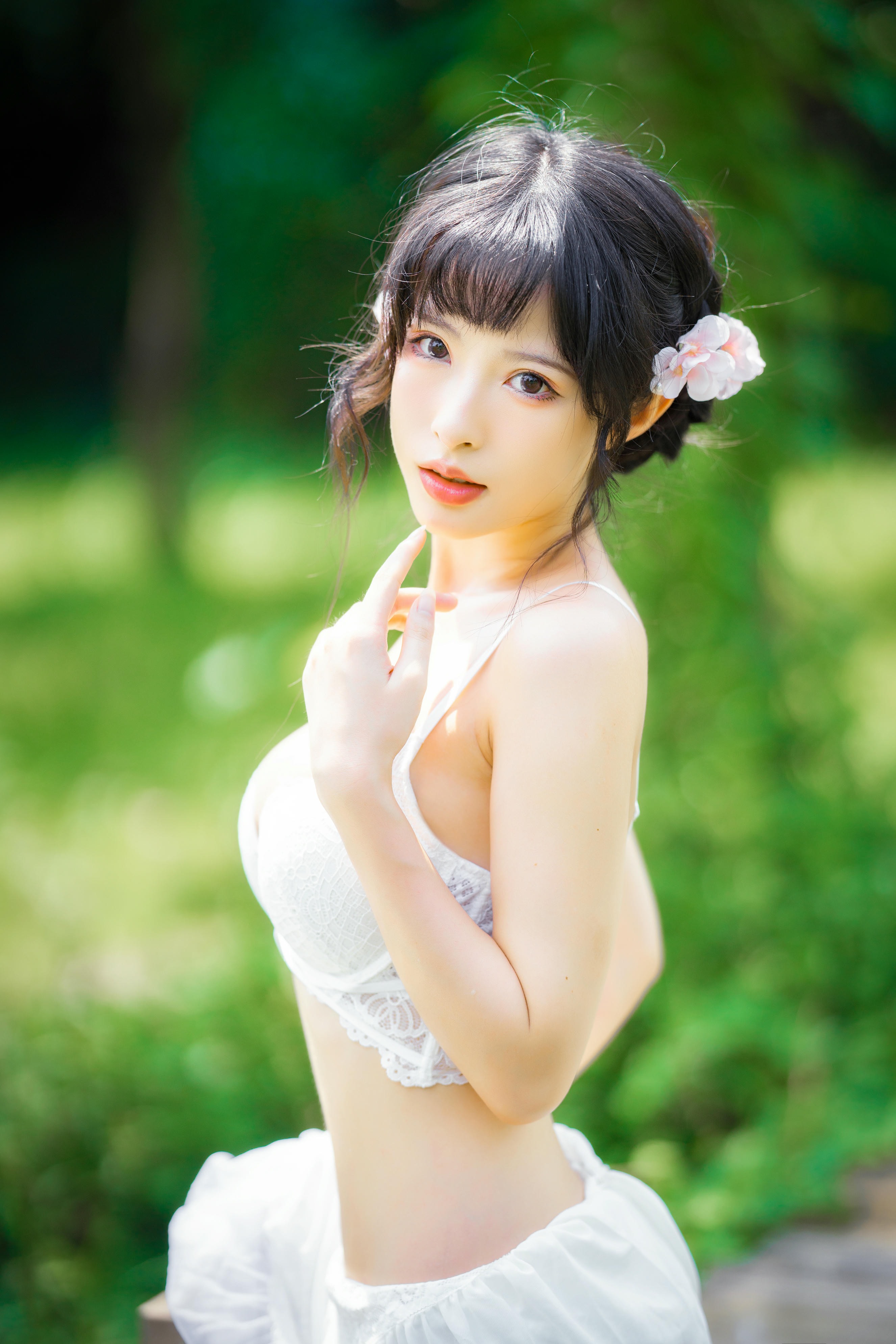 清水由乃 NO.027 蕾丝花园 [34P-794MB]_第1集