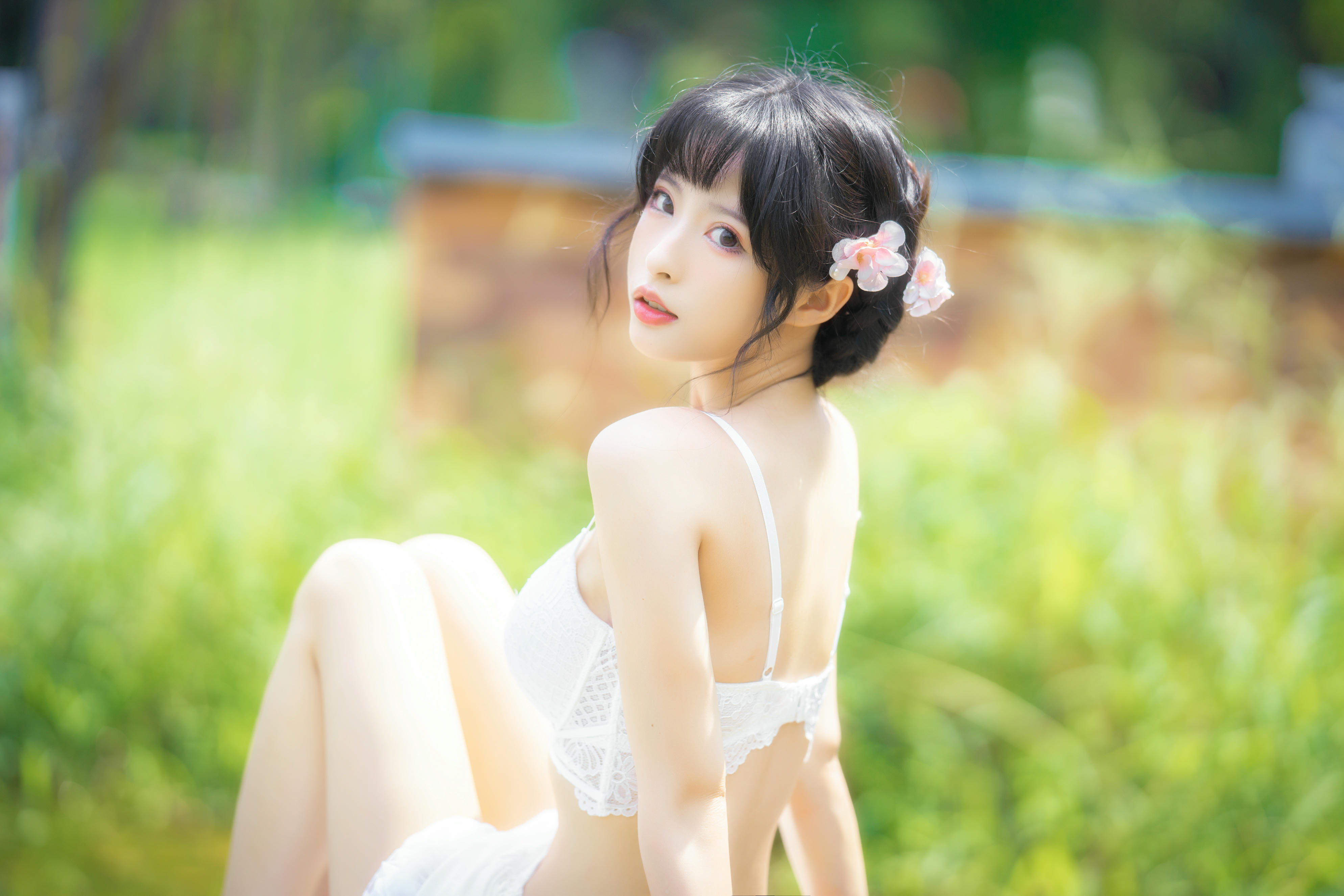 清水由乃 NO.027 蕾丝花园 [34P-794MB]_第1集