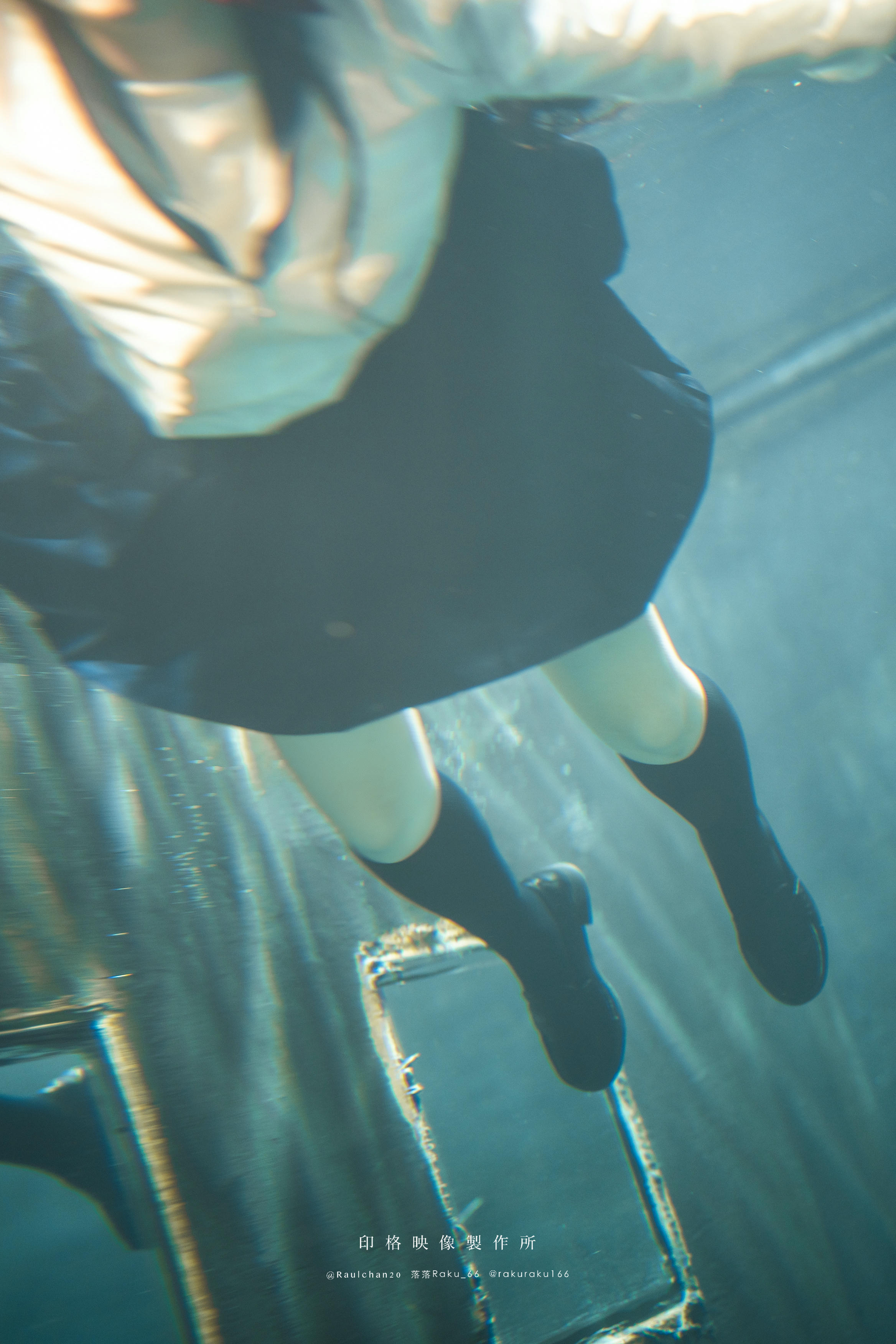 落落Raku NO.039 水泳馆 [FURUKE] Bubble[58P 1V 1G]_第1集