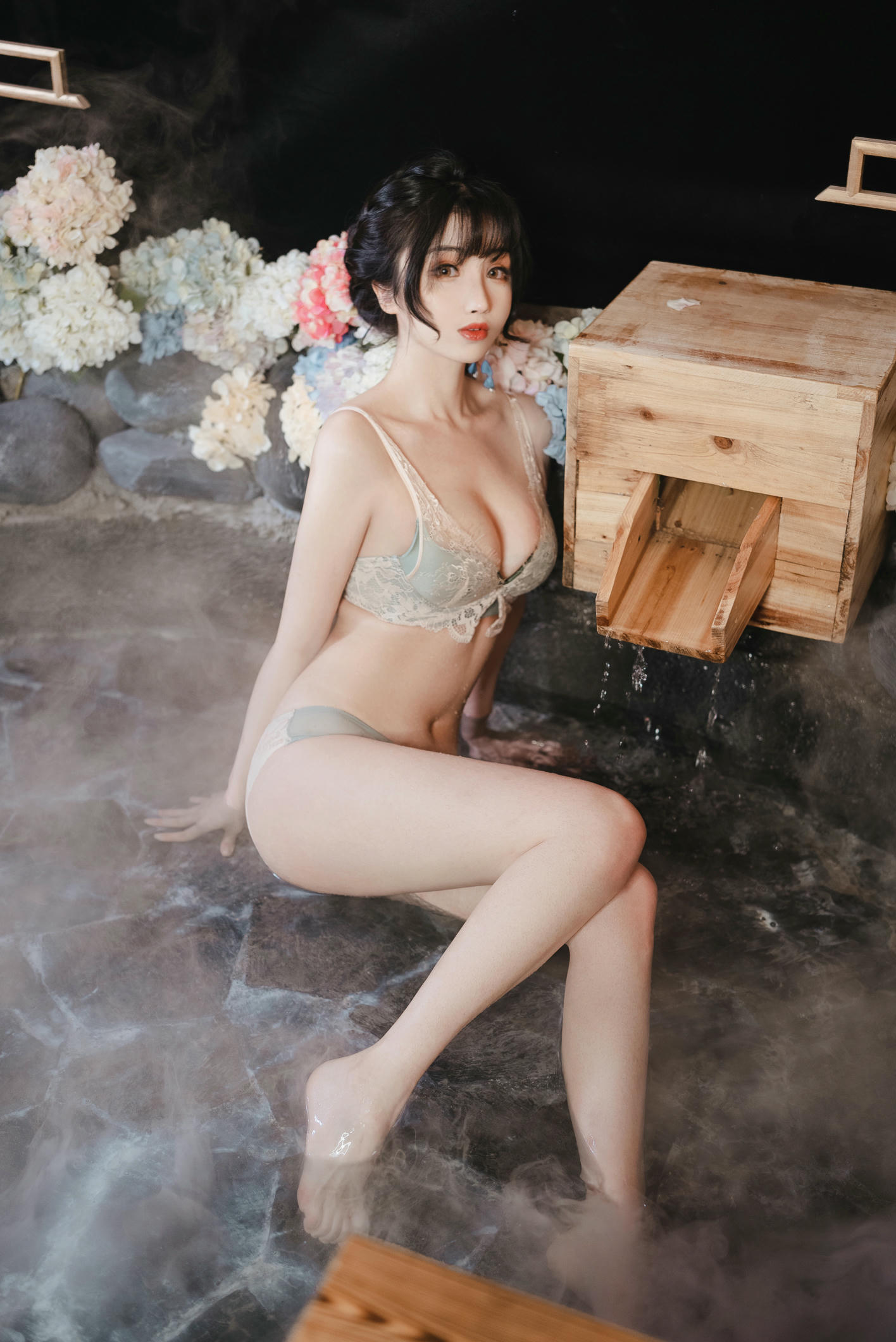 rioko凉凉子 - 《年上の韵》温泉旅行 [31P+6V 511MB]-正片_第1集