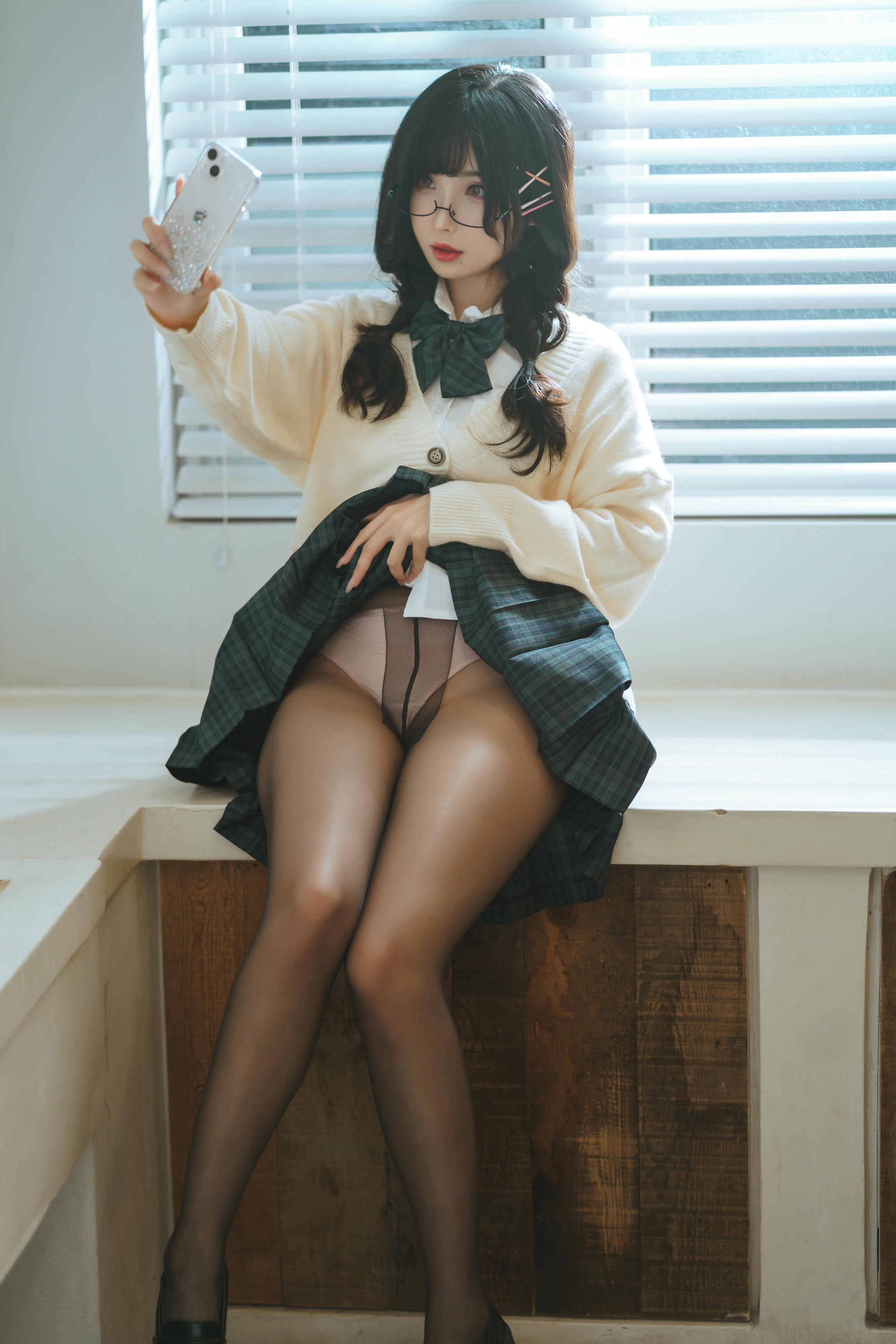 rioko凉凉子 NO.111 关于我的青梅竹马是痴女这件事 [94P5V 1GB]_第1集