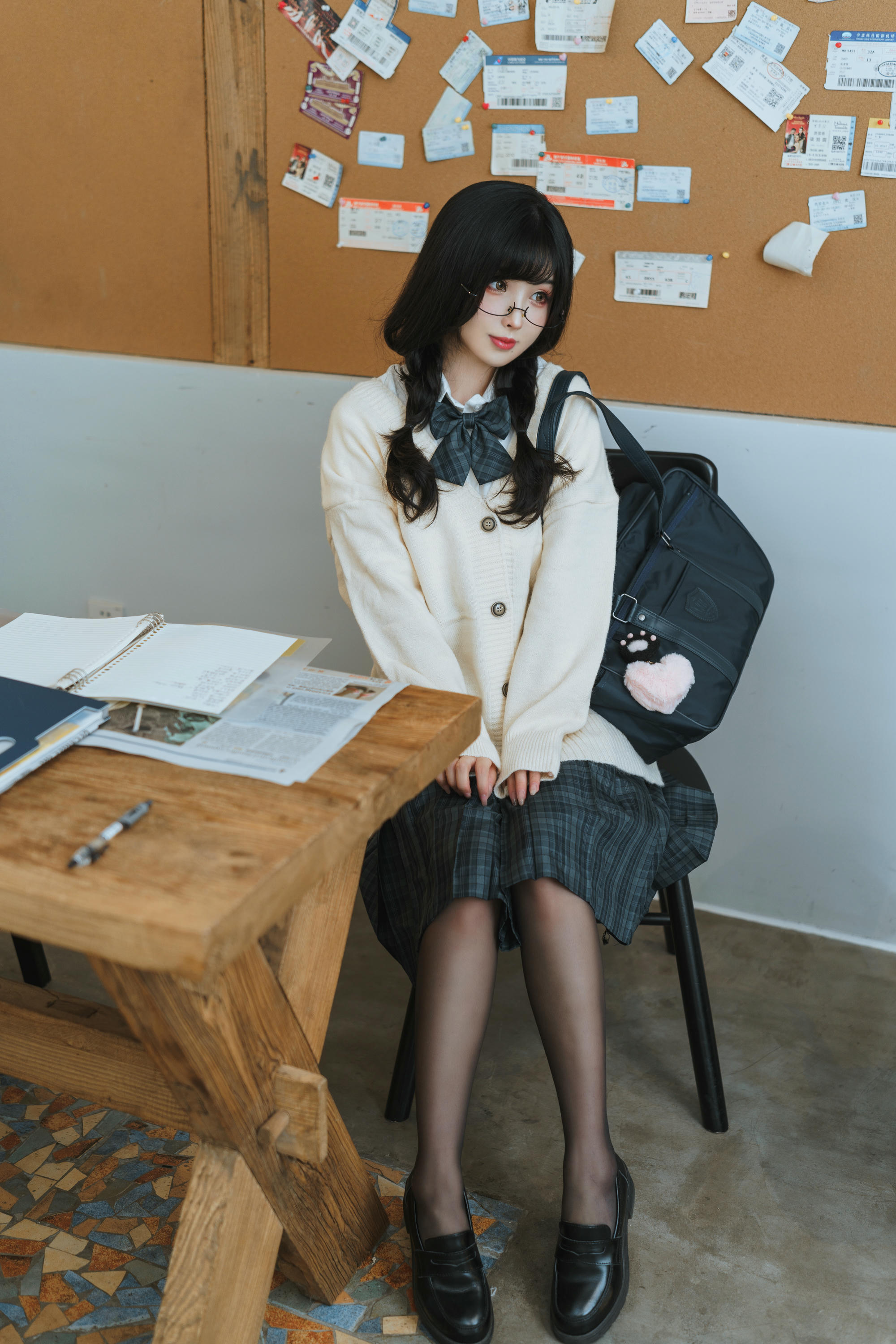 rioko凉凉子 NO.111 关于我的青梅竹马是痴女这件事 [94P5V 1GB]_第2集