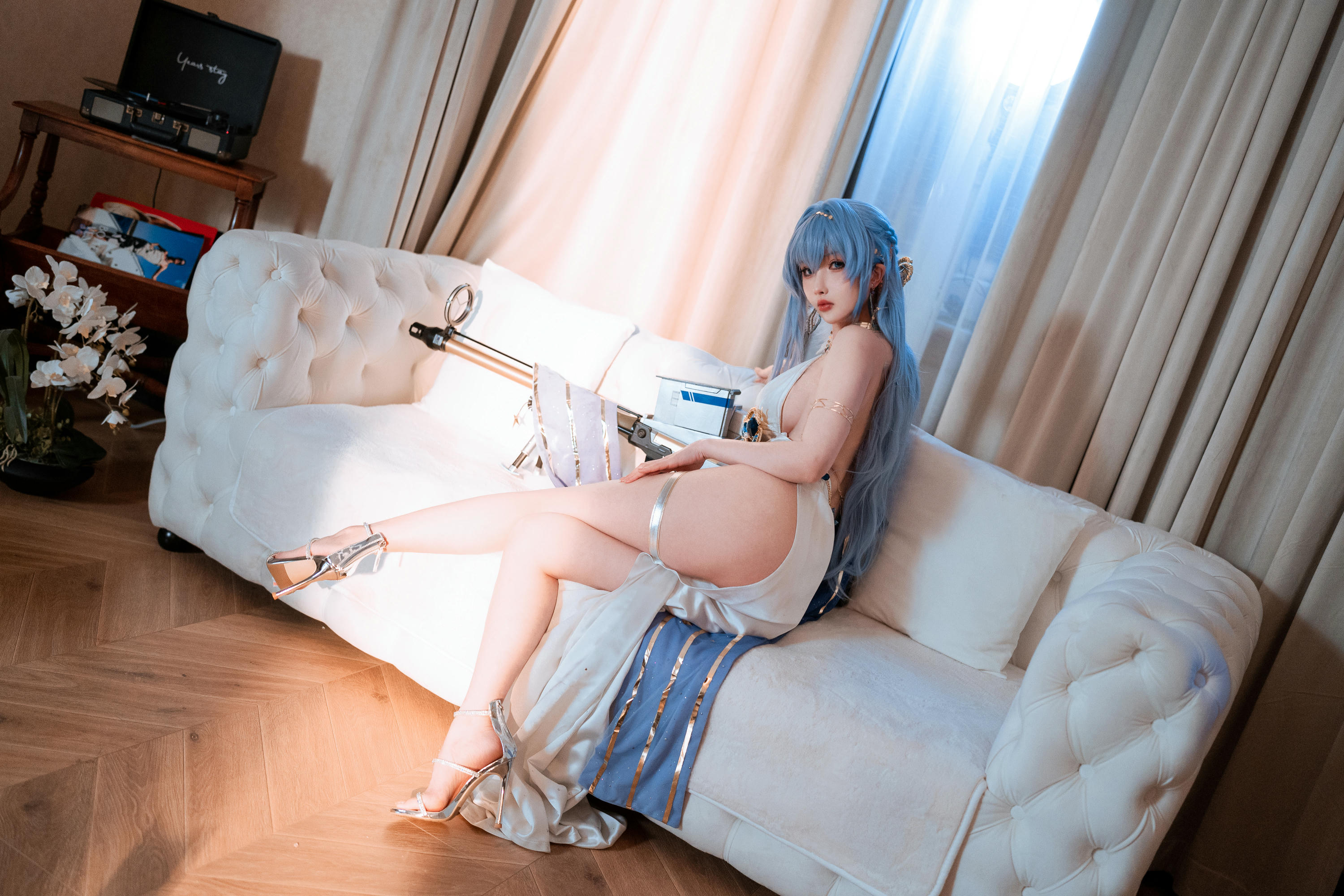 rioko凉凉子 NO.114 海伦礼服 [48P14V 1.31GB]_第1集