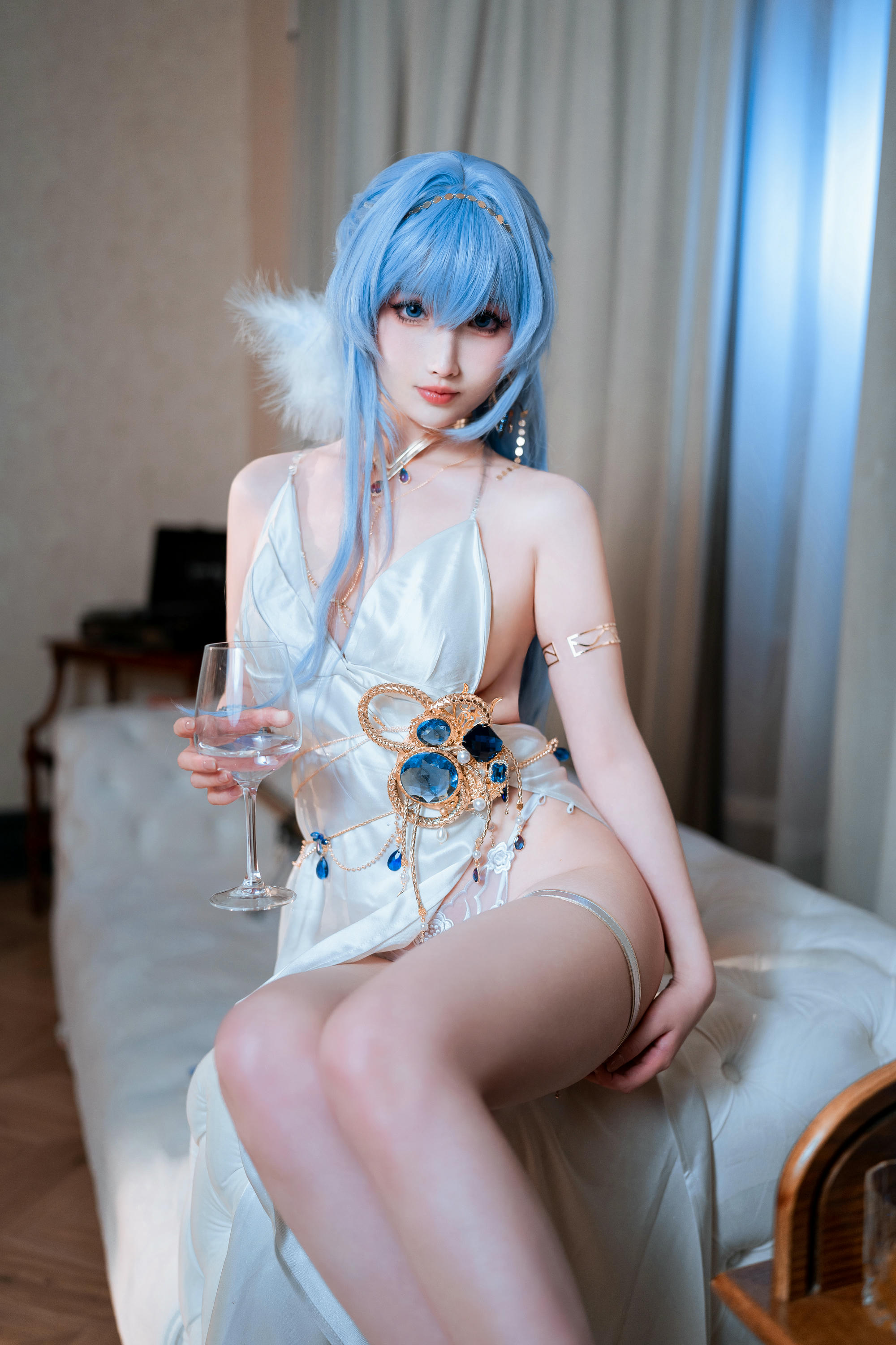 rioko凉凉子 NO.114 海伦礼服 [48P14V 1.31GB]_第1集