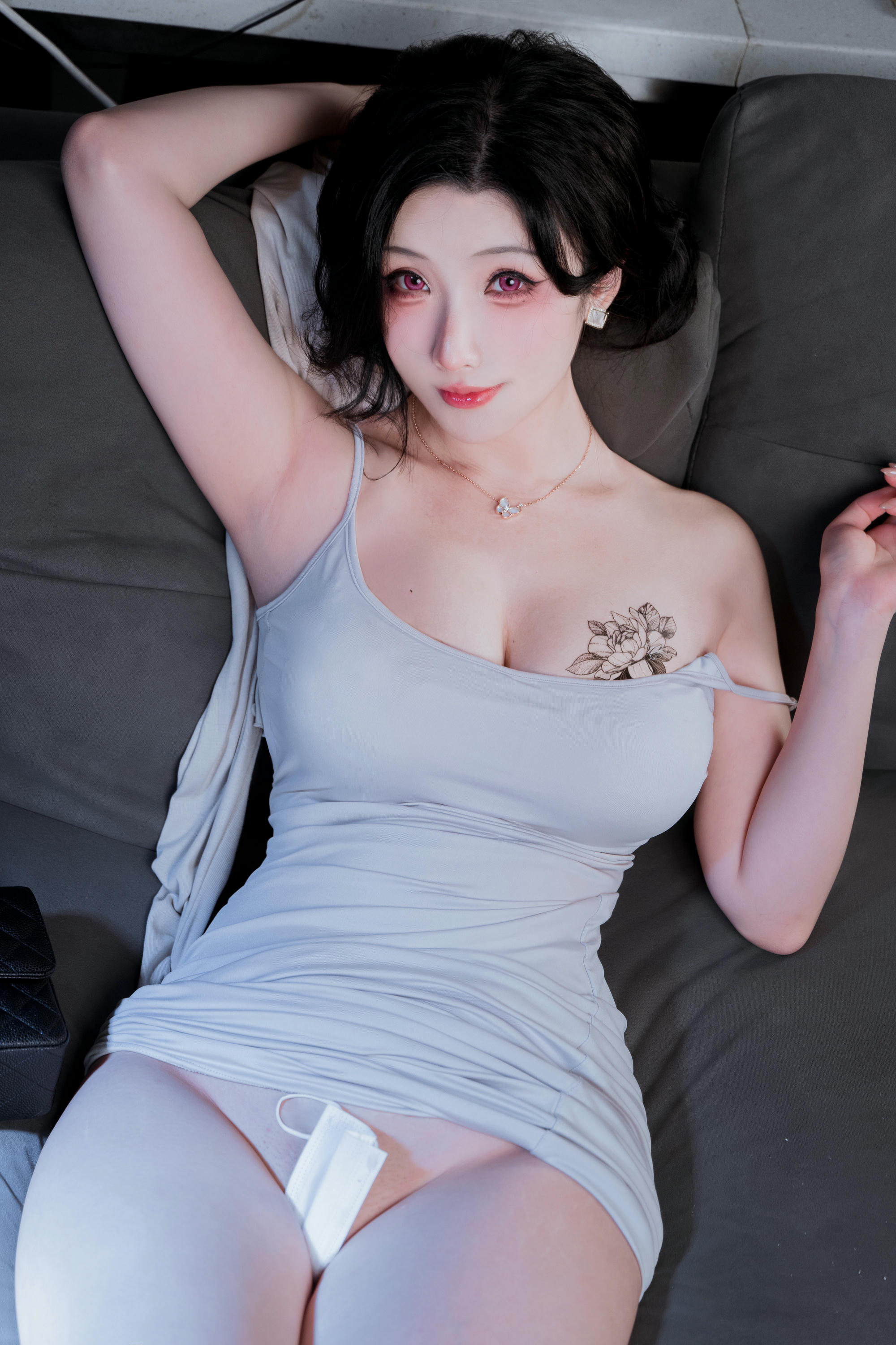 rioko凉凉子 NO.137 Kpring妈咪 [60P11V 992MB]_第2集