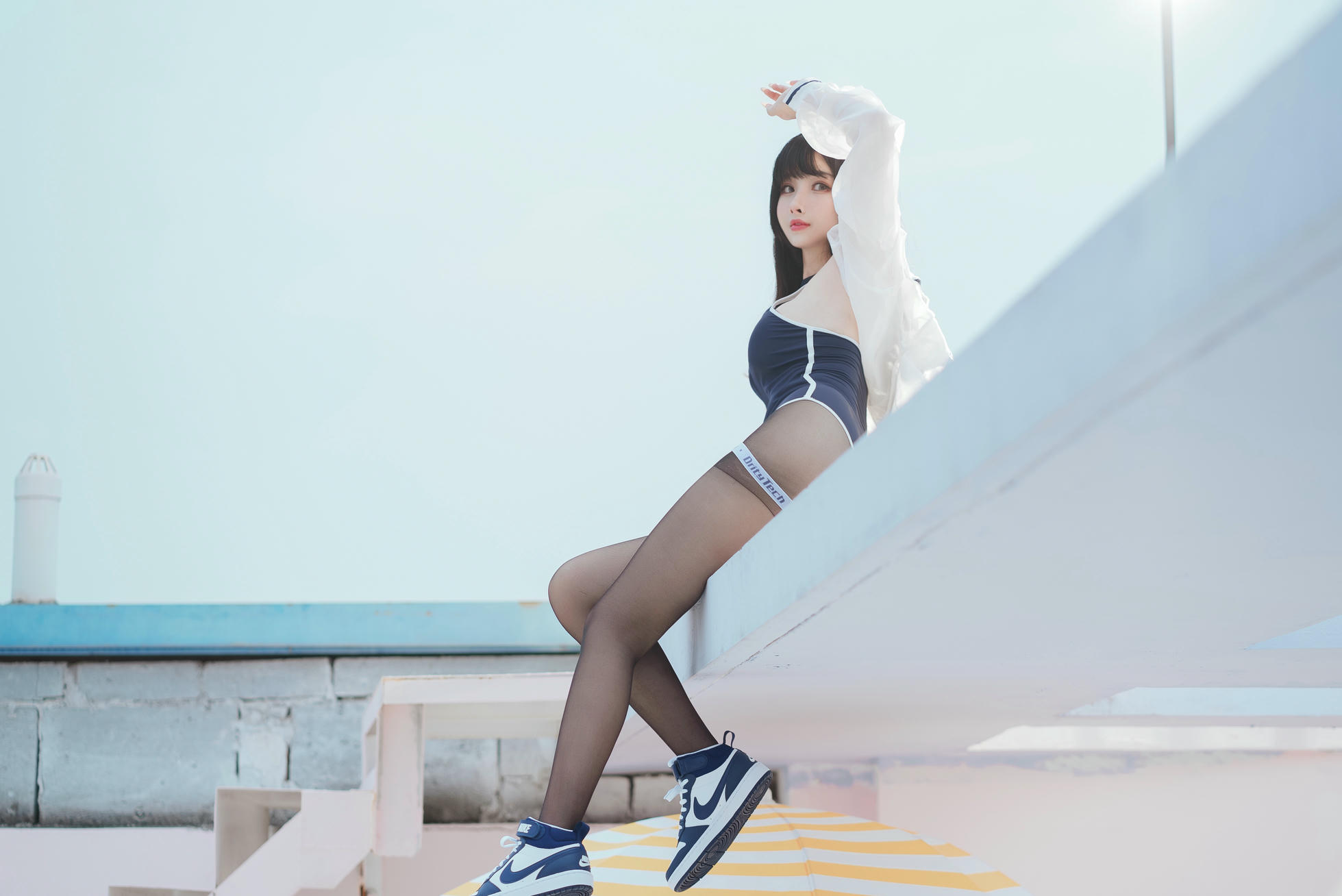 rioko凉凉子 NO.072 天台竞泳 [50P1V-247MB]-图_第1集