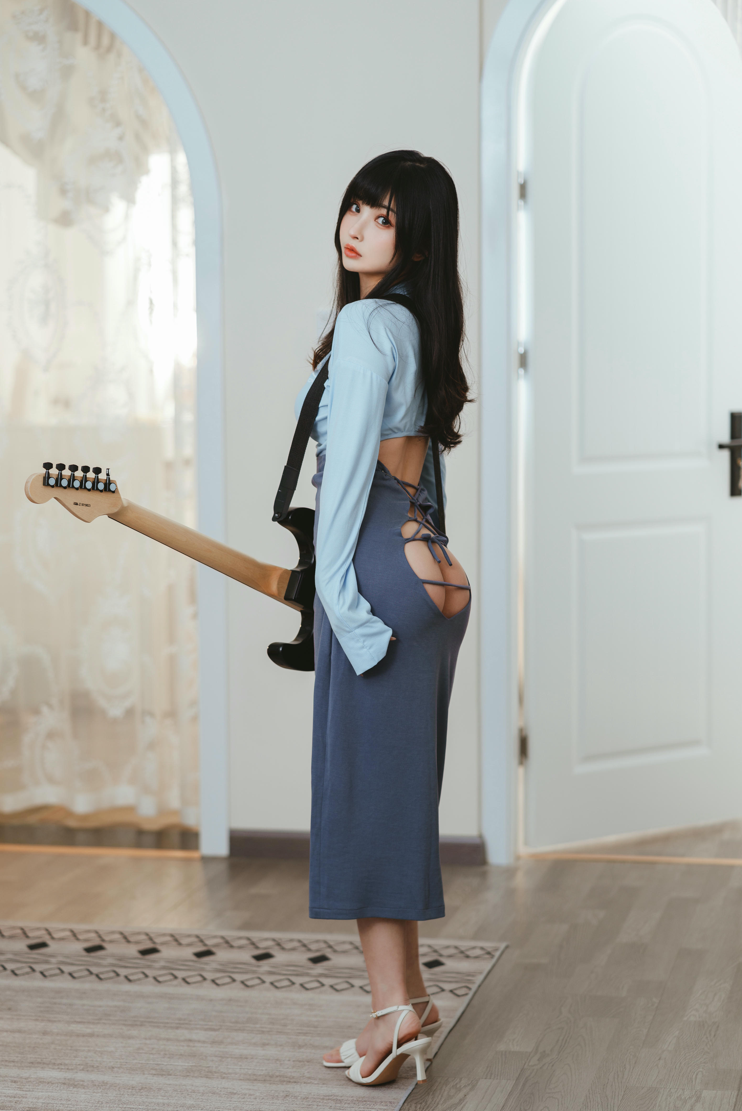 rioko凉凉子 NO.074 吉他妹妹系带裙 [45P1V-1.25GB]_第1集