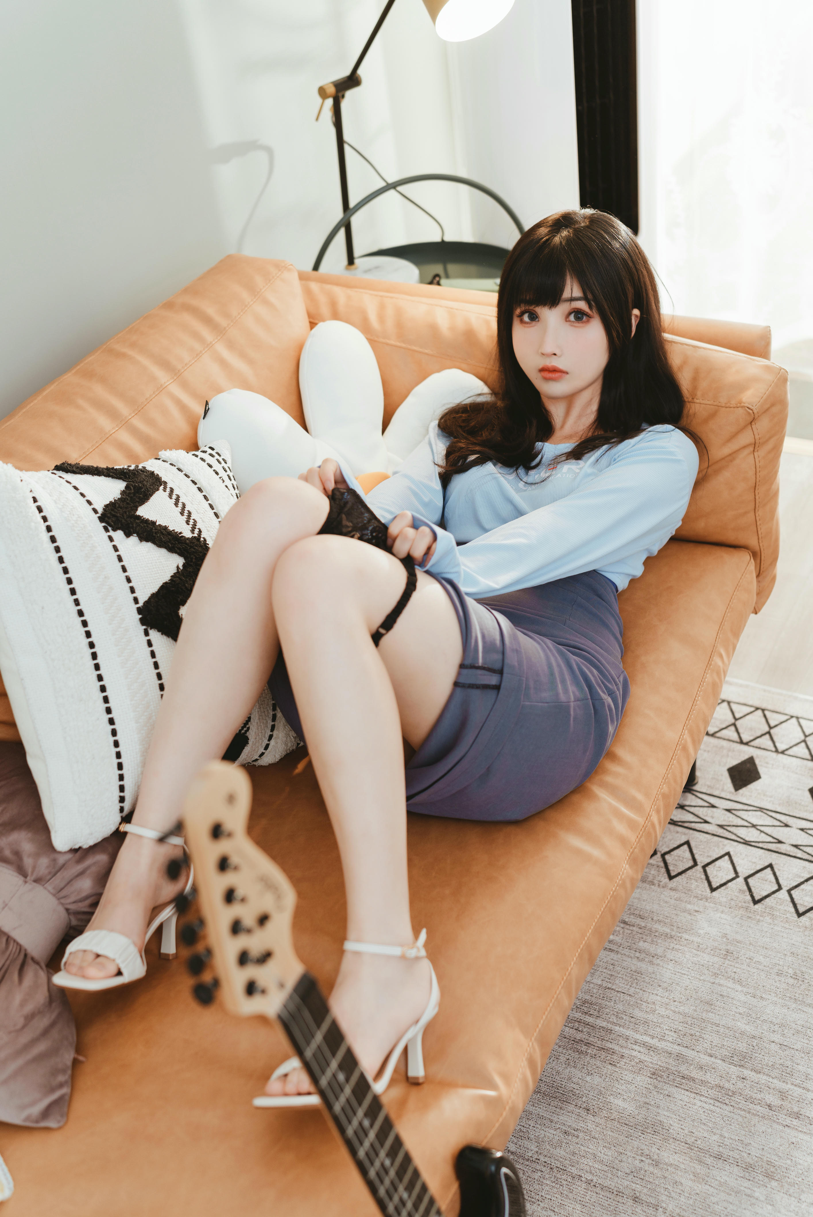 rioko凉凉子 NO.074 吉他妹妹系带裙 [45P1V-1.25GB]_第1集