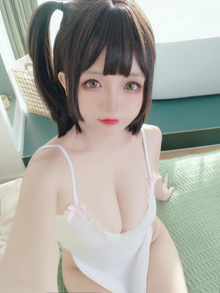日奈娇 NO.078 湿身小白裙 [97P-1.06GB]-白纱裙自拍_第1集