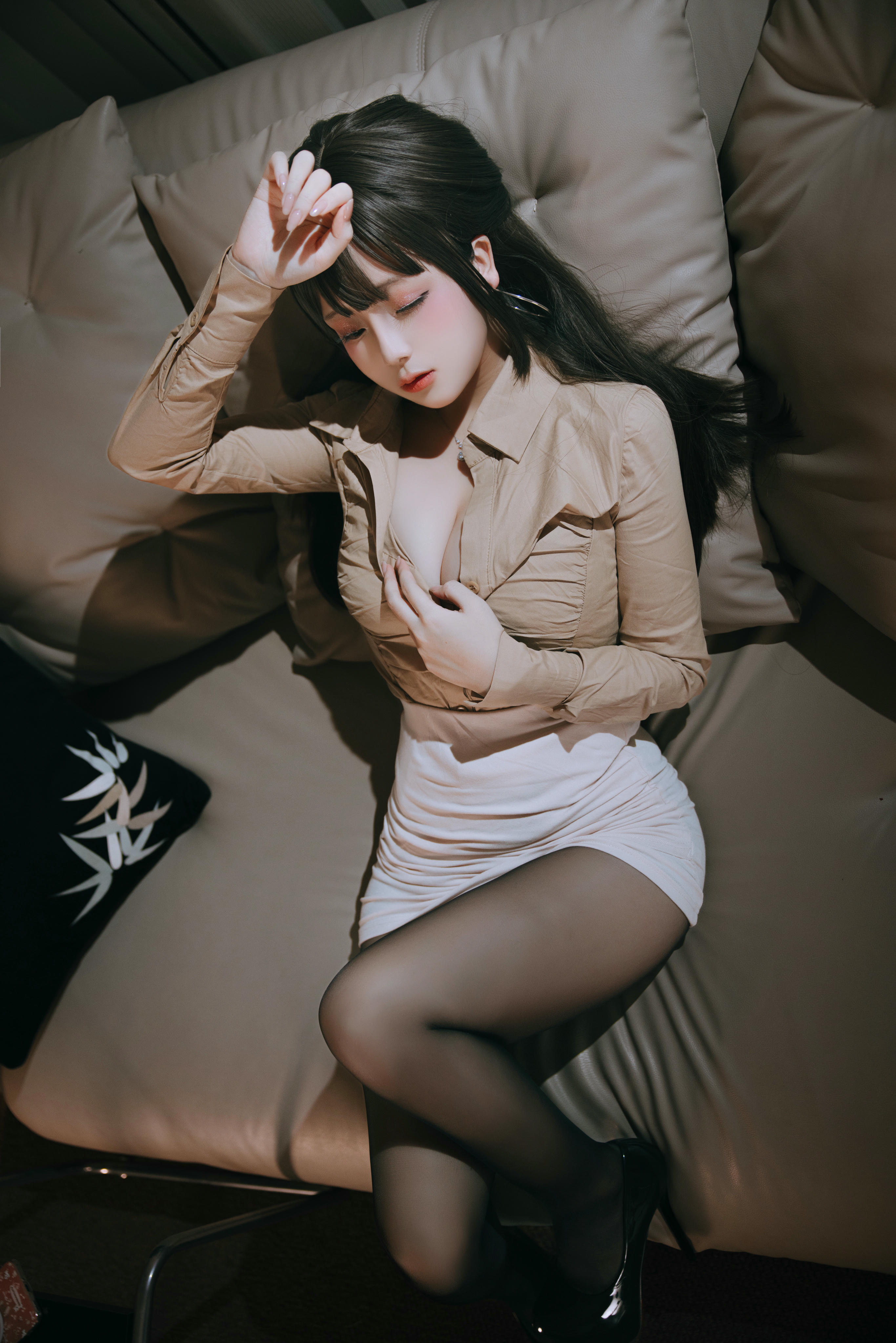 日奈娇 NO.224 醉酒的同事[243P8V-2.51G]-喝醉的同事_第1集