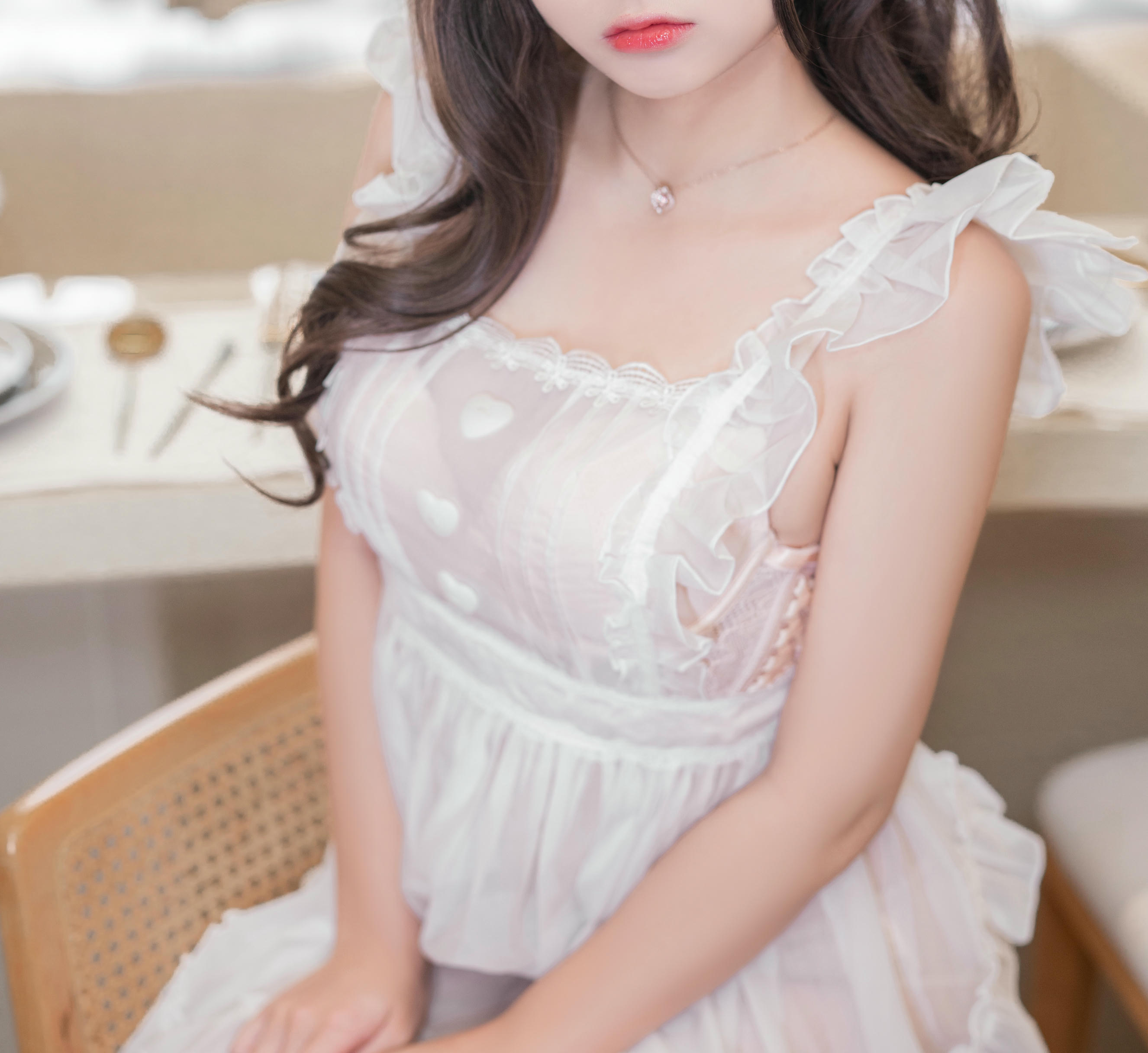35【日奈娇】围裙人妻[93P-1.06G]_第1集