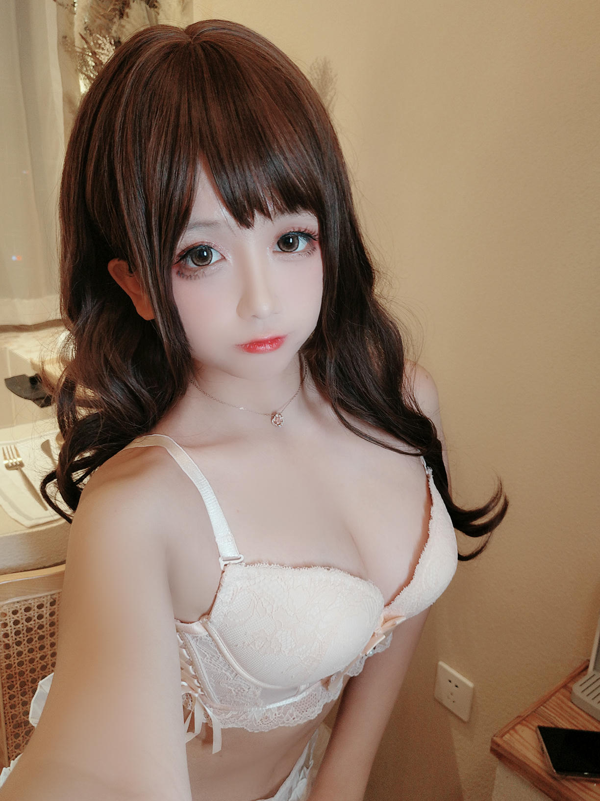 35【日奈娇】围裙人妻[93P-1.06G]-透明围裙自拍_第1集