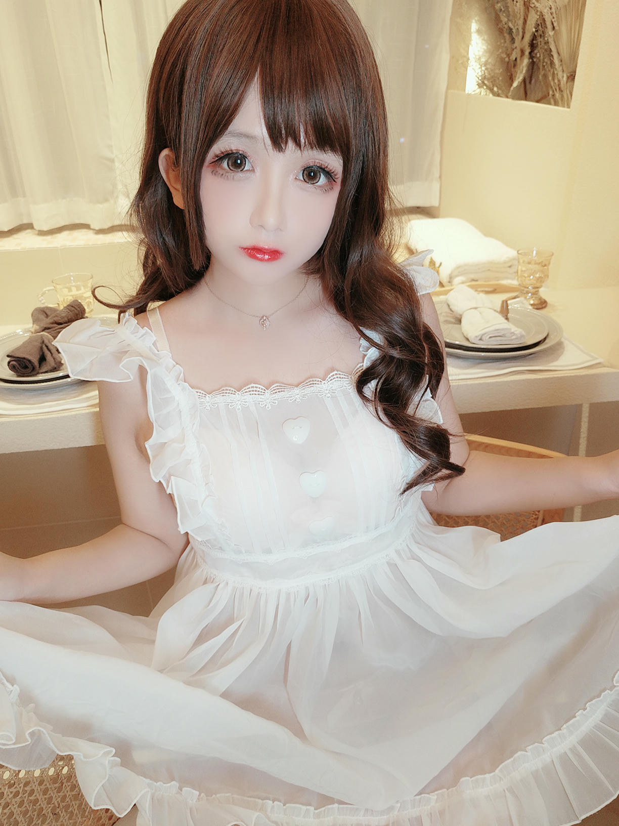 35【日奈娇】围裙人妻[93P-1.06G]-透明围裙自拍_第1集
