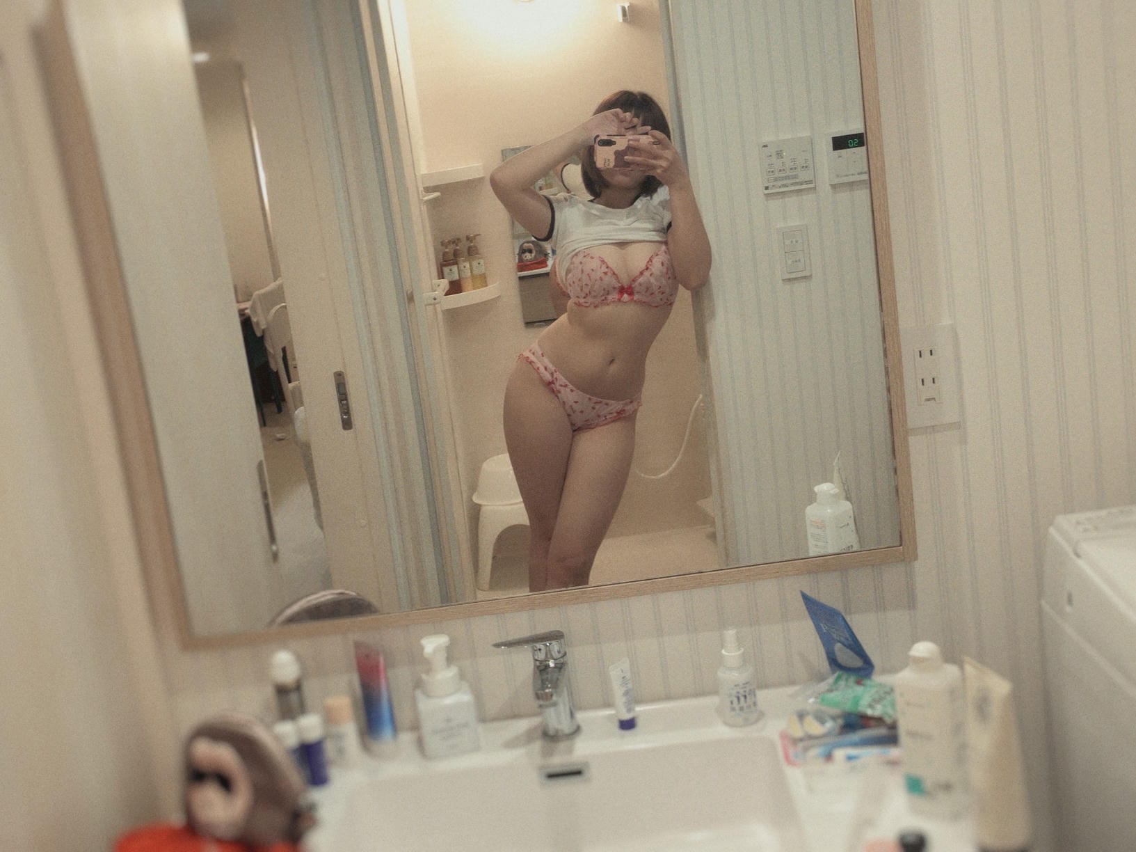 A049-031_きょう肉肉 Fantia 2023年02月 [70P7V 779MB]-图包_第1集