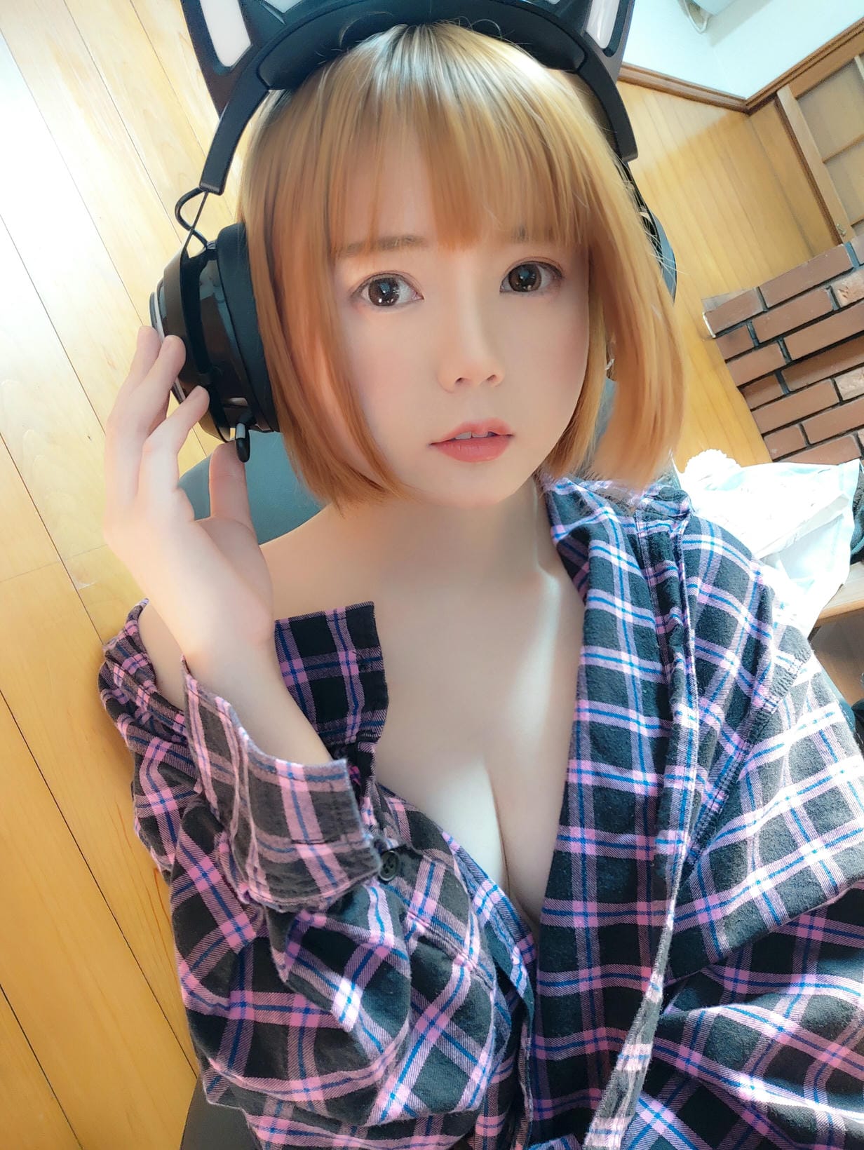 日本cosplay肉肉-2022-03-01 2210 私と一緒にゲームをしませんか？[8P-35.6MB]_第1集
