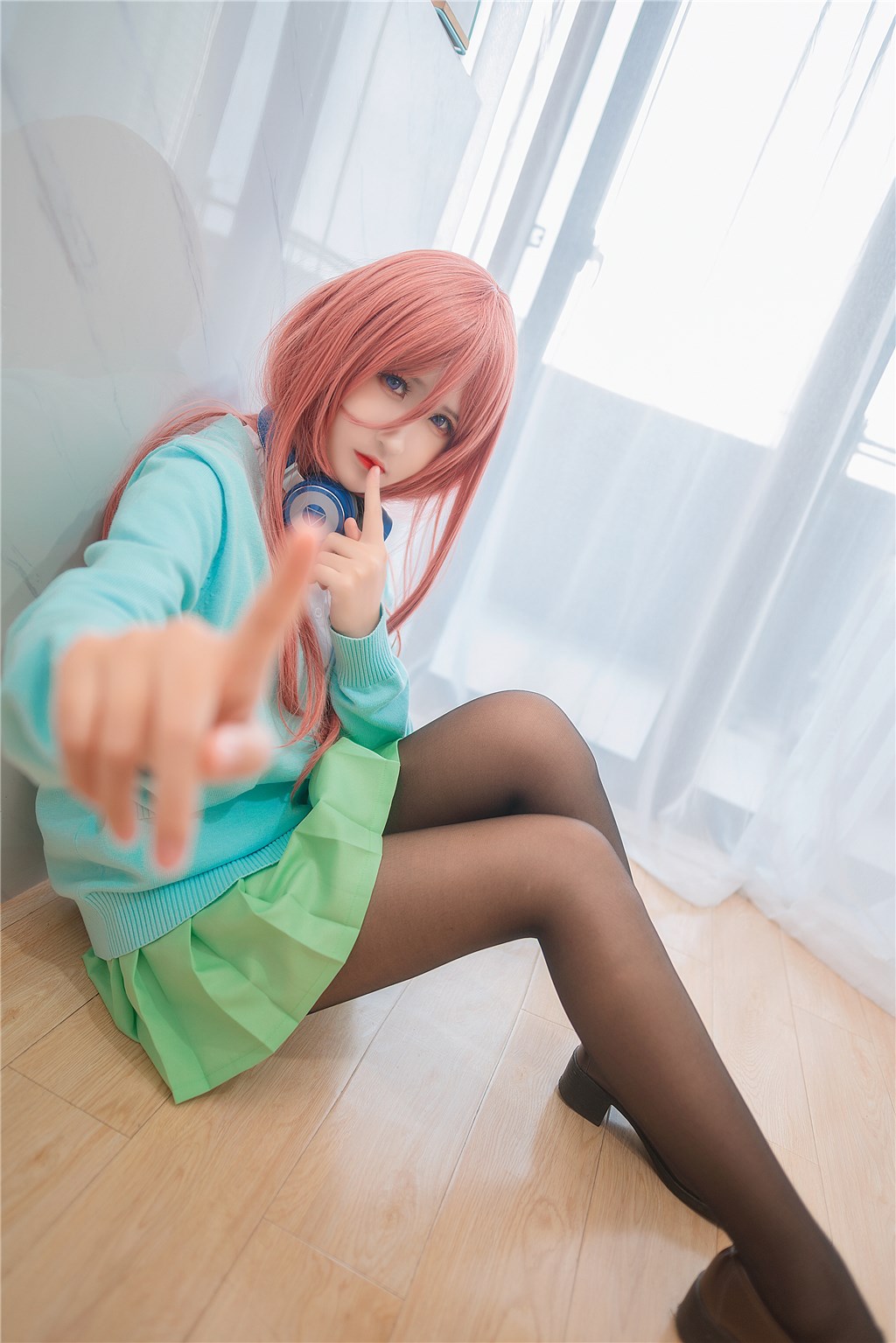 三度_69 NO.002 兔玩 五等分三玖 [40P-435MB]-无水印小图_第2集