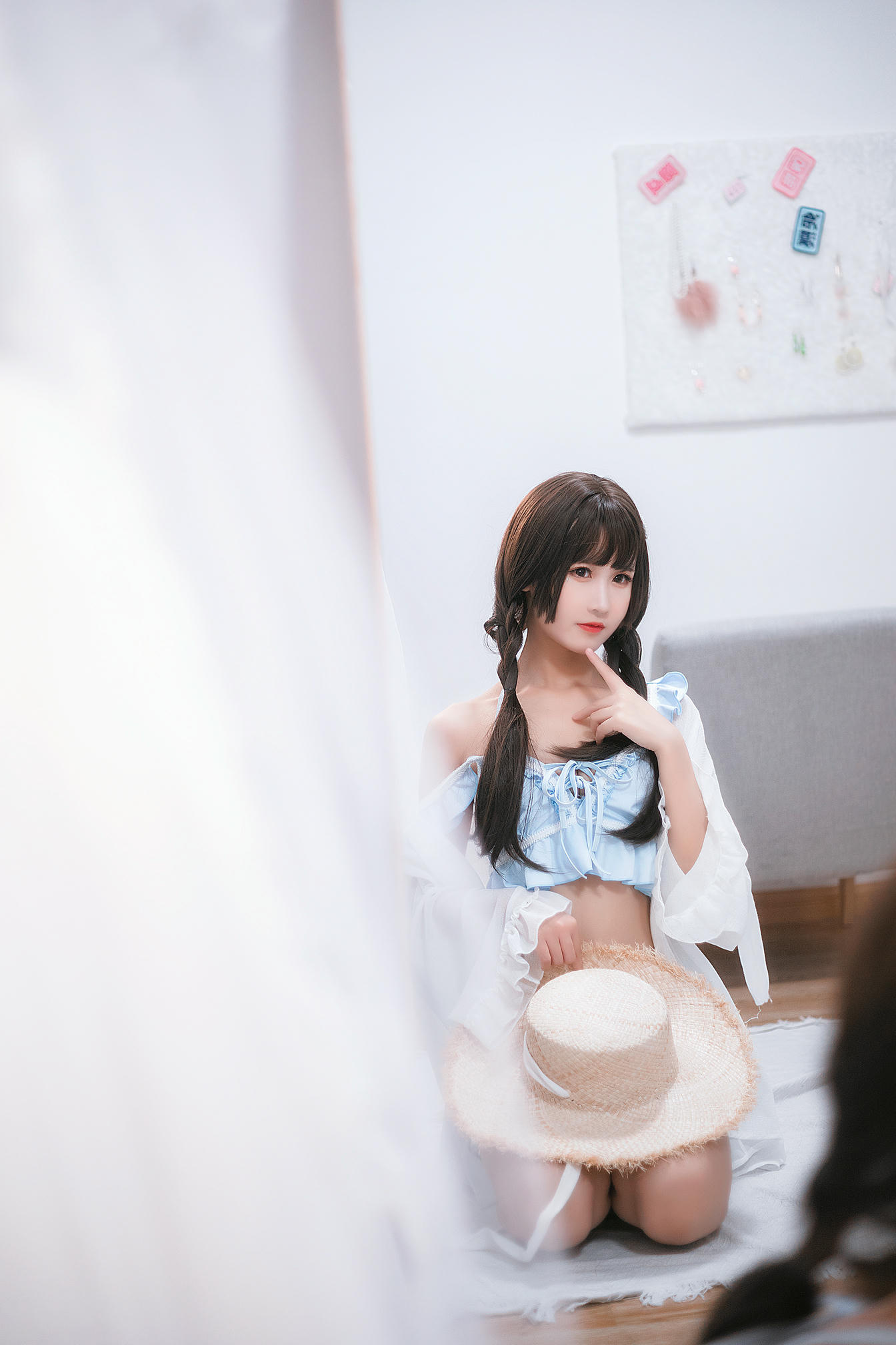 三度_69 NO.020 房间里的夏天 [42P-341MB]_第1集