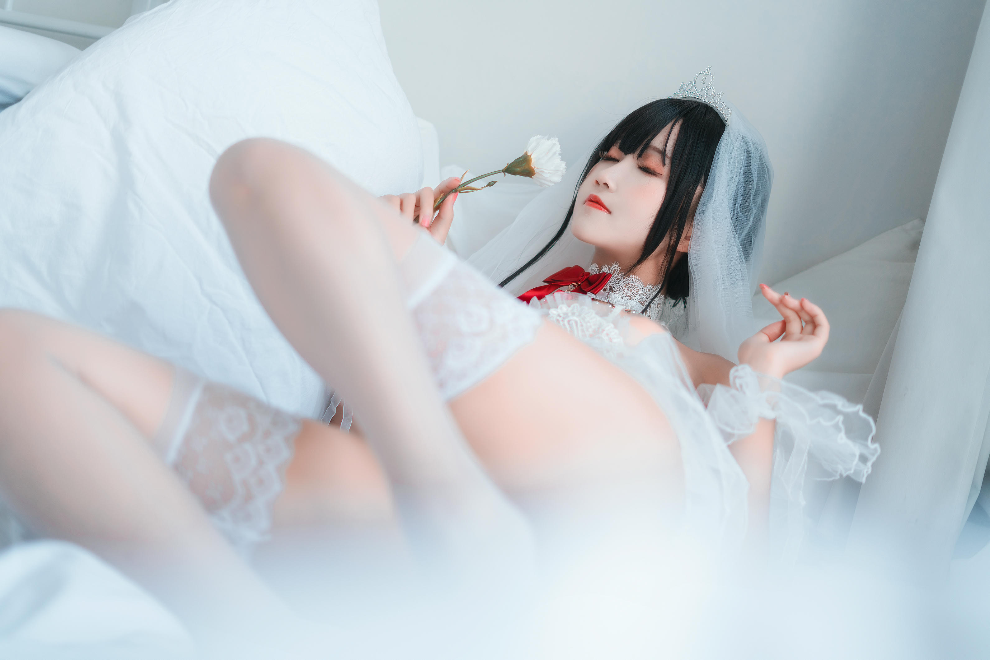 三度_69 NO.044 婚纱孔雀翎 [24P-388MB]_第1集