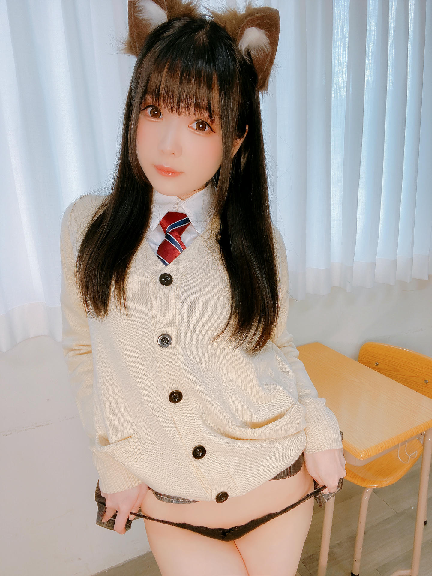 霜月shimo NO.072 Fantia 2022年07月会员合集(7期) [133P-627MB]-2022-07-25 猫耳制服🐱part.2 [18P-151.16MB]_第1集