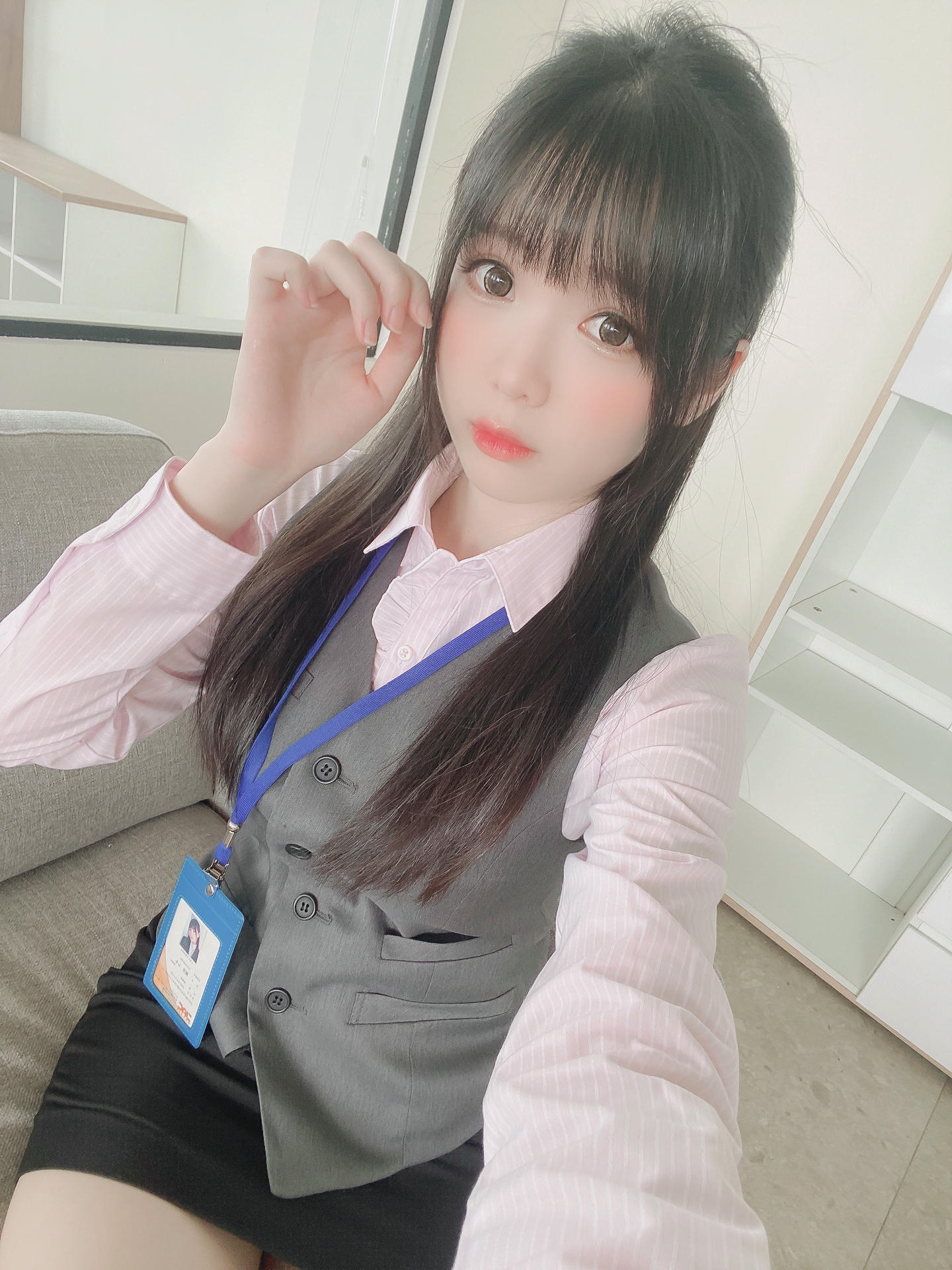 霜月shimo NO.073 Fantia 2022年08月会员合集(6期) [94P-798MB]-2022-08-25 新入社員しもちゃん [24P-193.12MB]_第1集