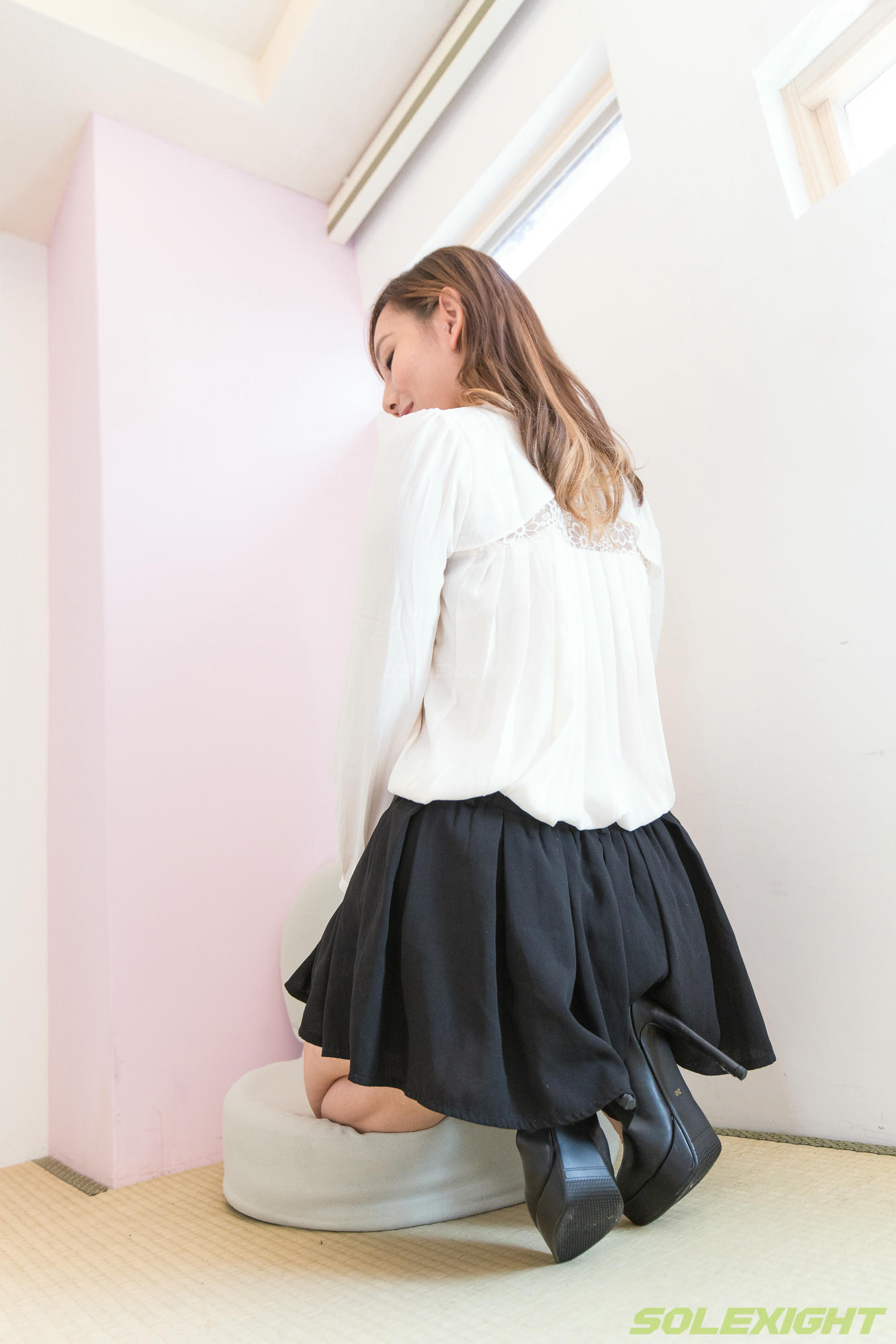 台湾SOLEXIGHT NO.025 Martina（给美女小姐姐擦润肤霜涂指甲油）（3000PX-144P+1080P-1V）【高配版】_第1集