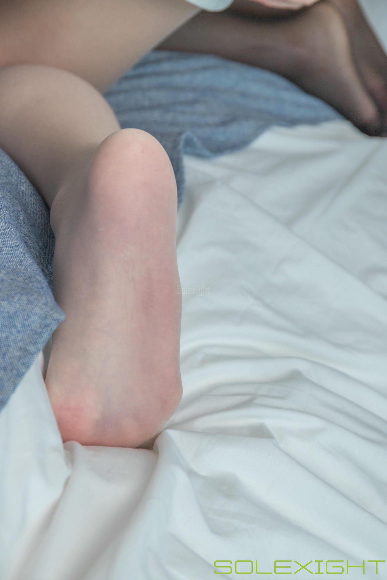 台湾SOLEXIGHT NO.027 Lucy (Soles)（足底特寫、絲襪美腿）（3000PX-146P+1080P-1V）【高配版】_第7集