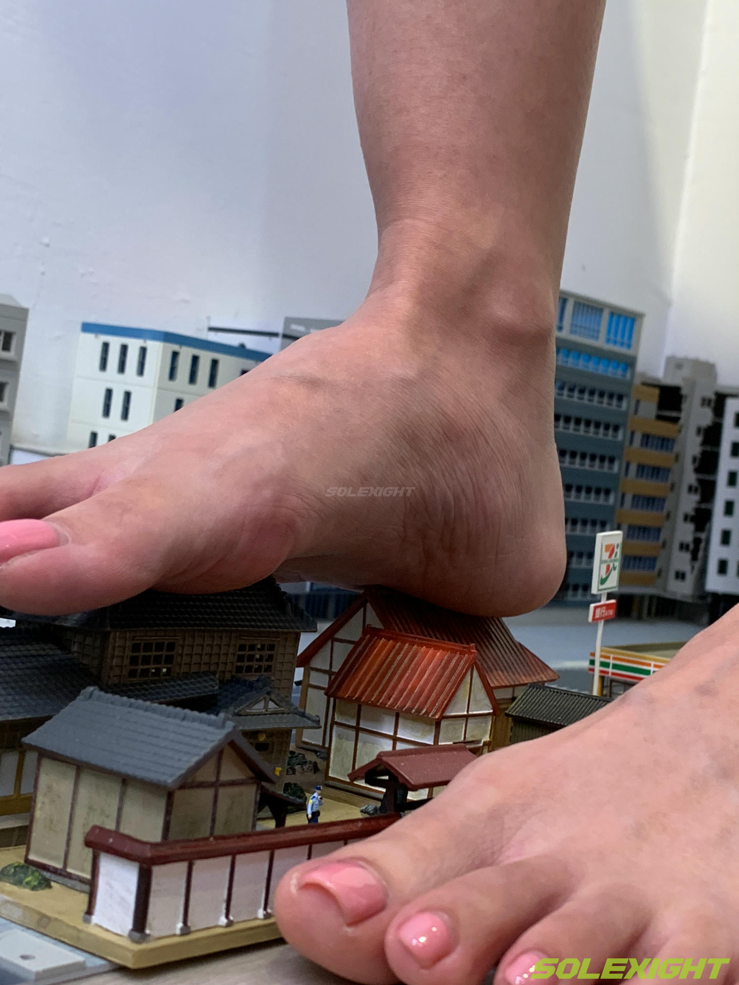 台湾SOLEXIGHT NO.029 Sherry-Giantess（女巨人）（8000PX-77P+1080P-1V）【高画版】（绝版珍藏）_第2集