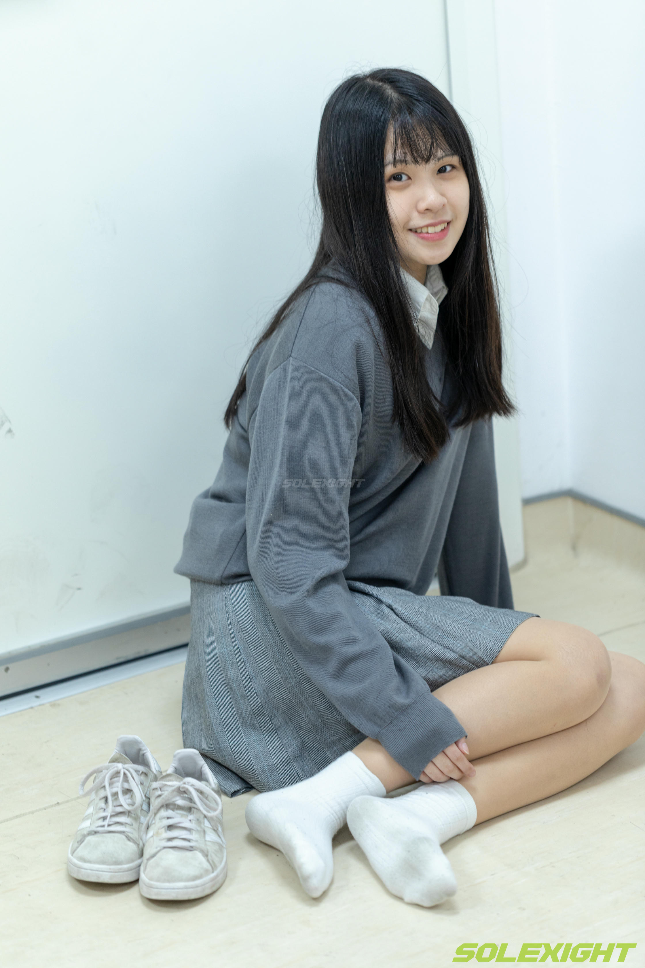 台湾SOLEXIGHT NO.035 Dora 脏臭白袜 丝袜 臭鞋 [90P2V 2.58GB]_第3集