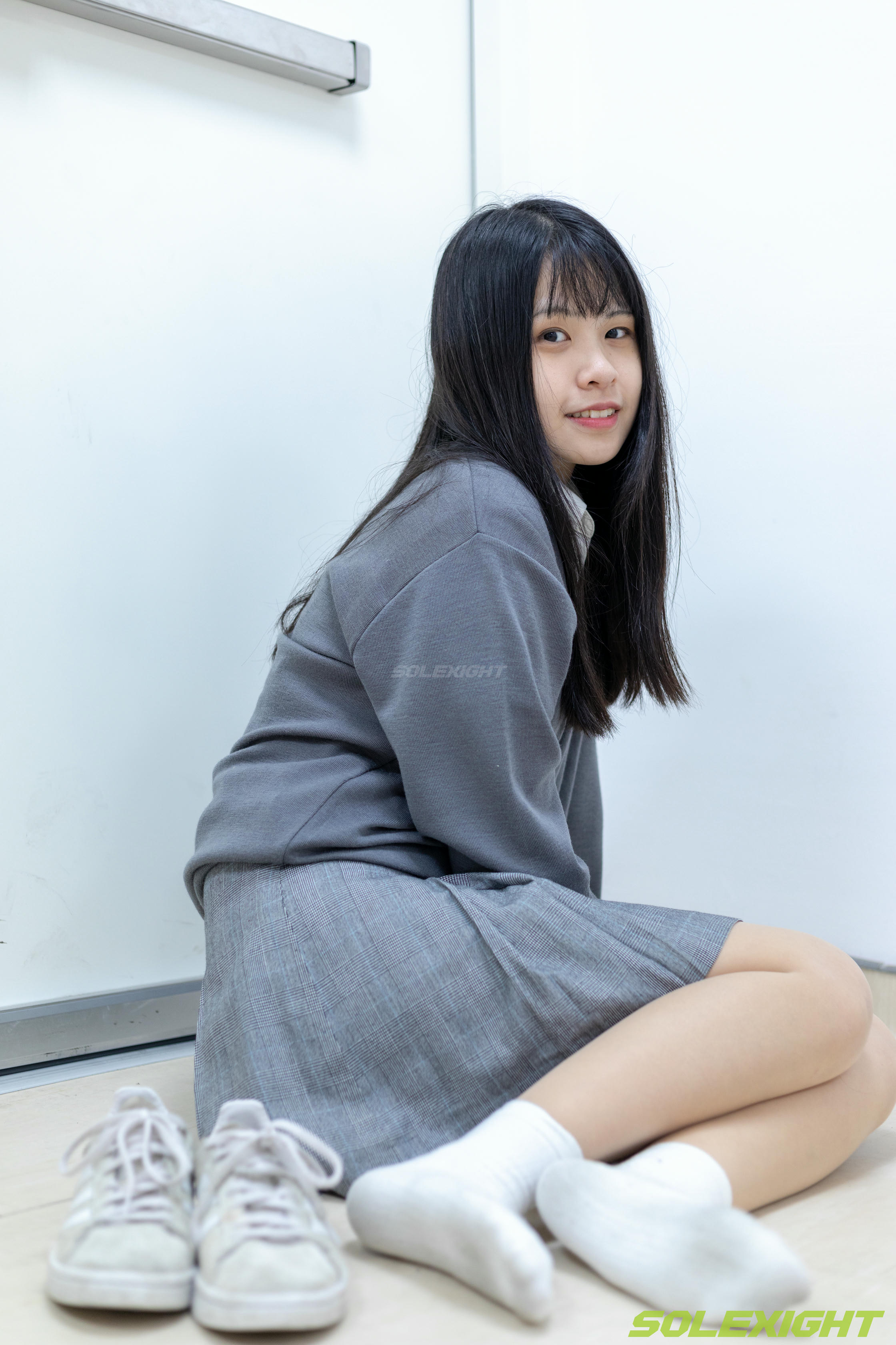 台湾SOLEXIGHT NO.035 Dora 脏臭白袜 丝袜 臭鞋 [90P2V 2.58GB]_第3集